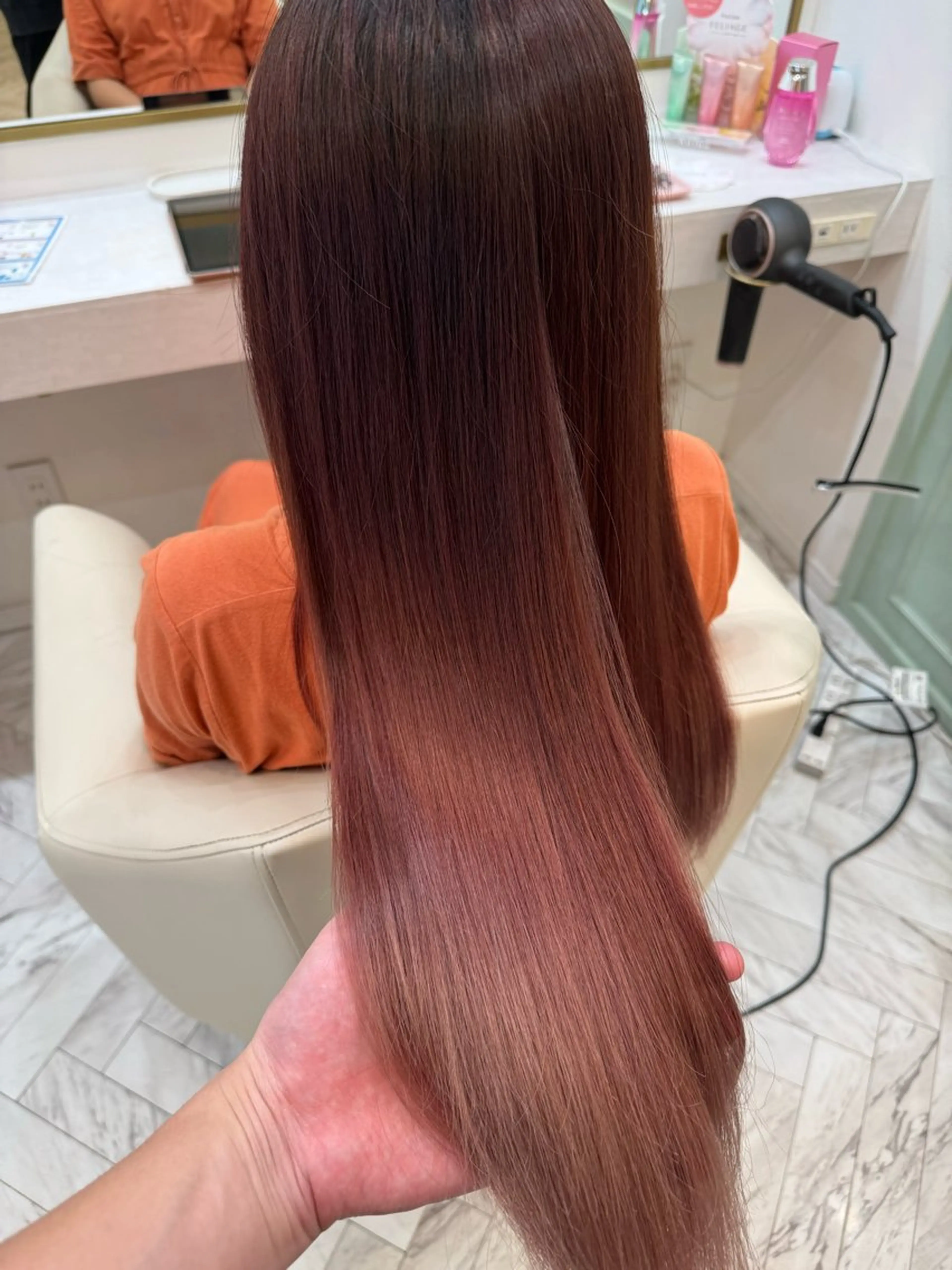 ロング カラー Qmee所属・Shun 透明感カラ ー/似合わせカットのヘアスタイル