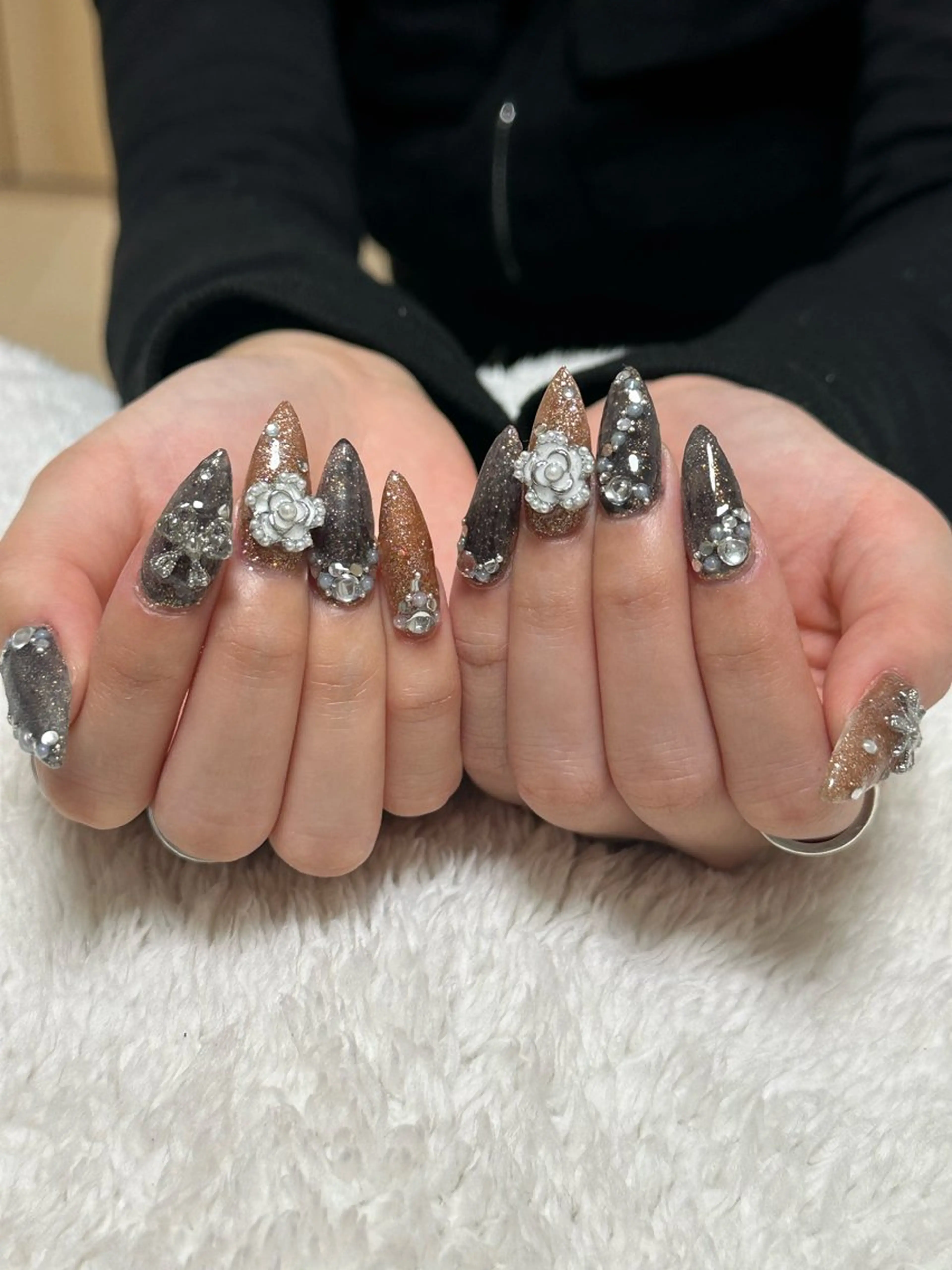 ネイル 富岡 妃奈のネイルデザイン