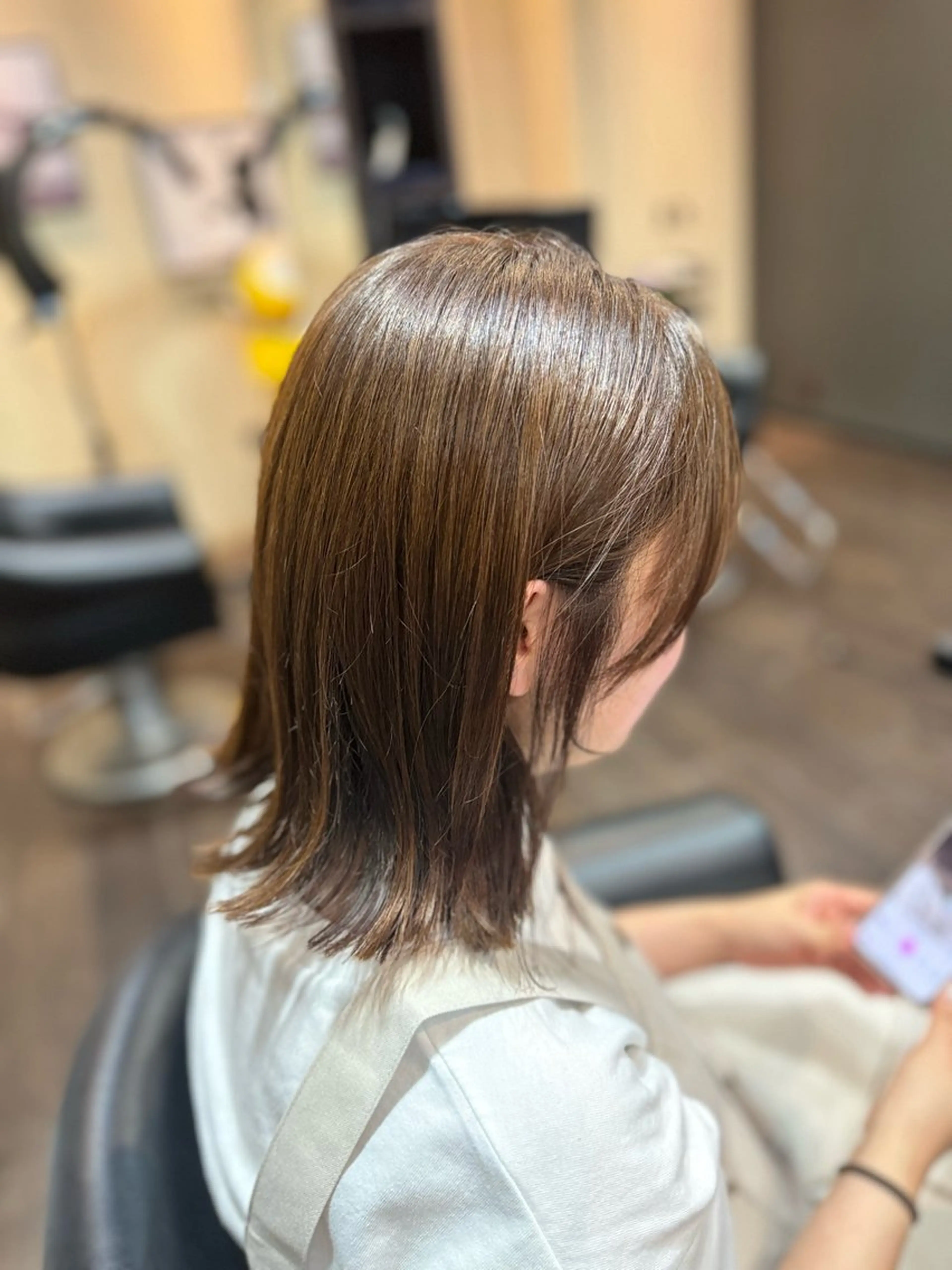 骨格診断カット＋艶オーダープレミアムカラー+くせ毛分析トリートメントの写真