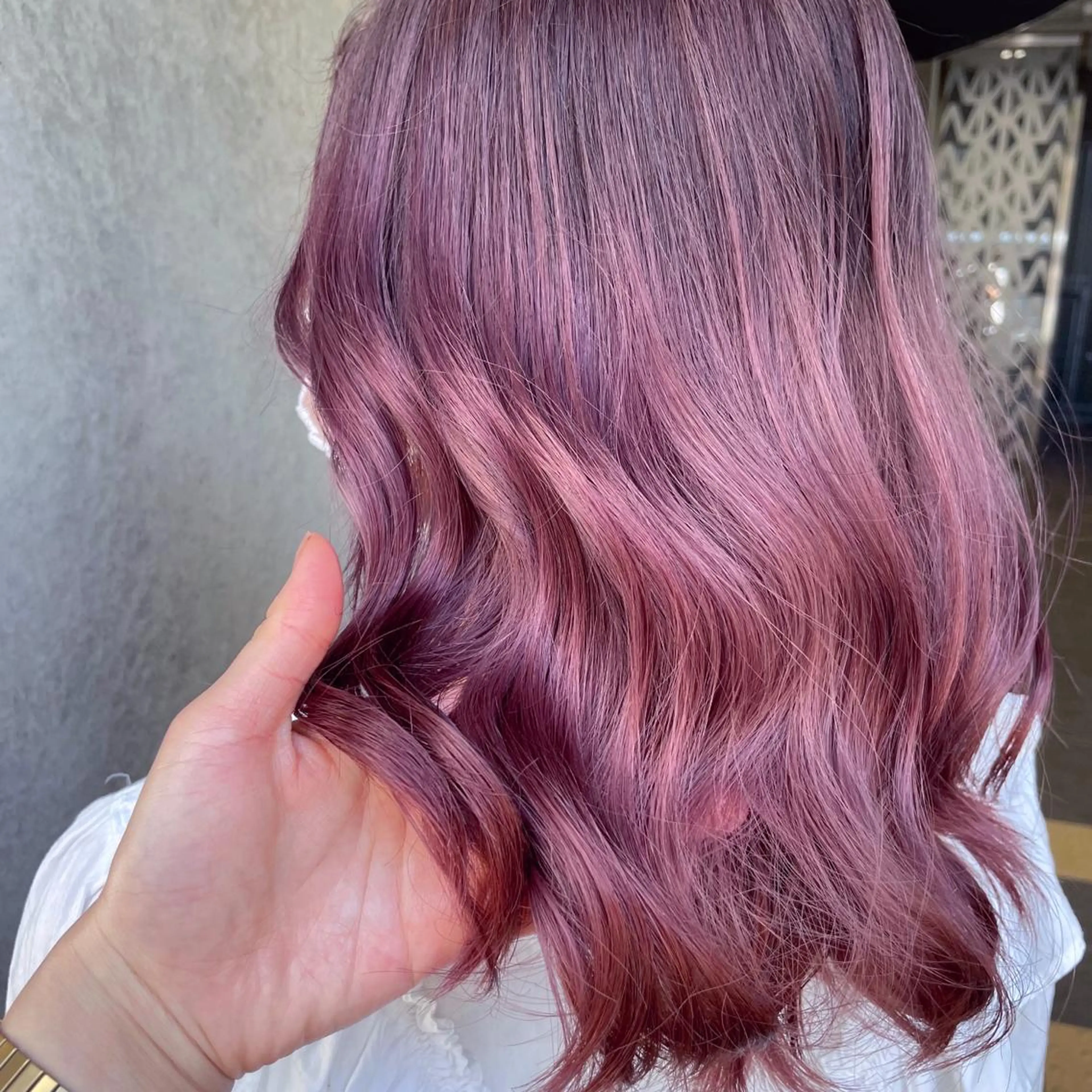 ミディアム カラー デザインカラー レイヤー/ブリーチ ♥️【木坂 桃歌】のヘアスタイル