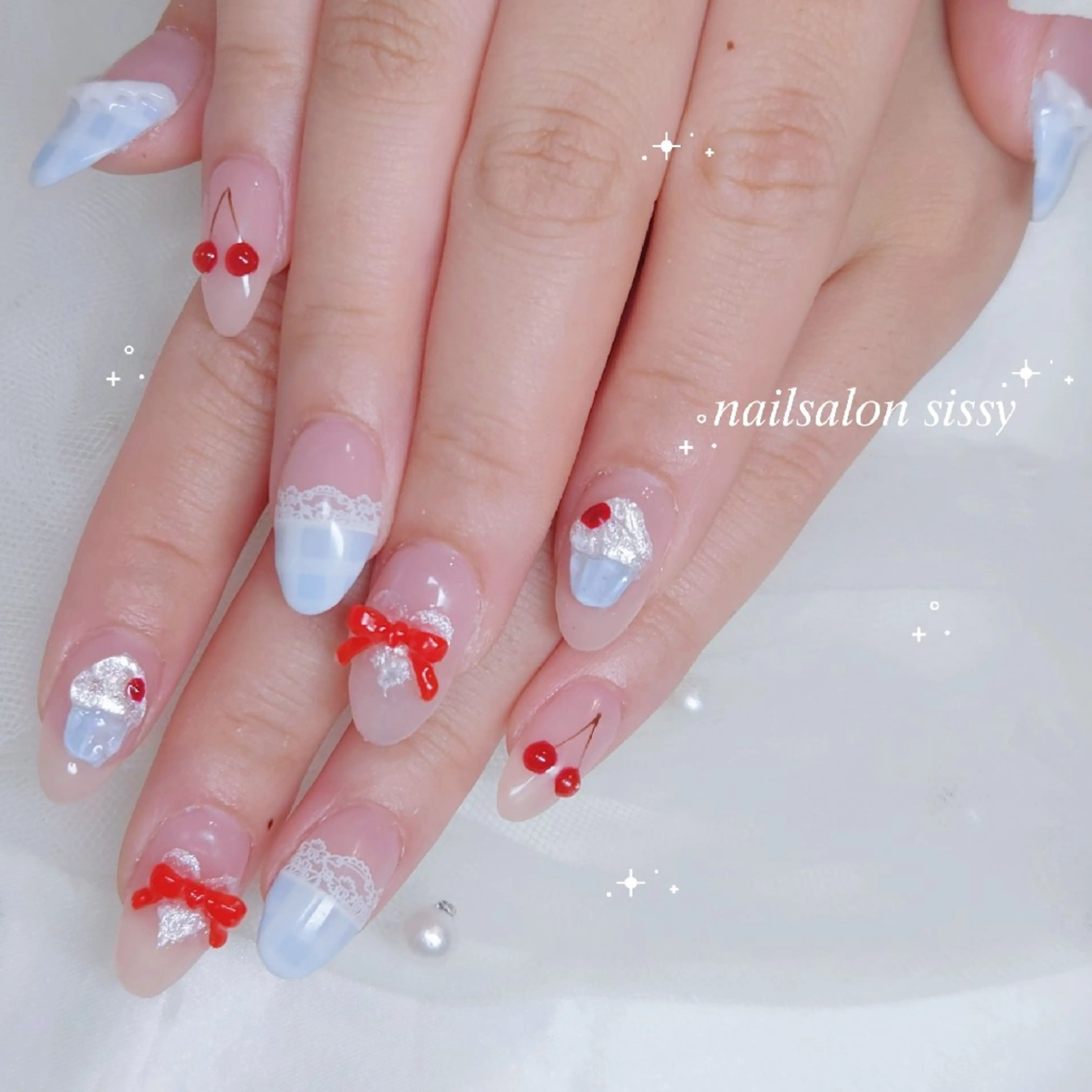 ネイル ガーリー ハンドネイル nailsalon sissy所属・sissy hatsuneのネイルデザイン