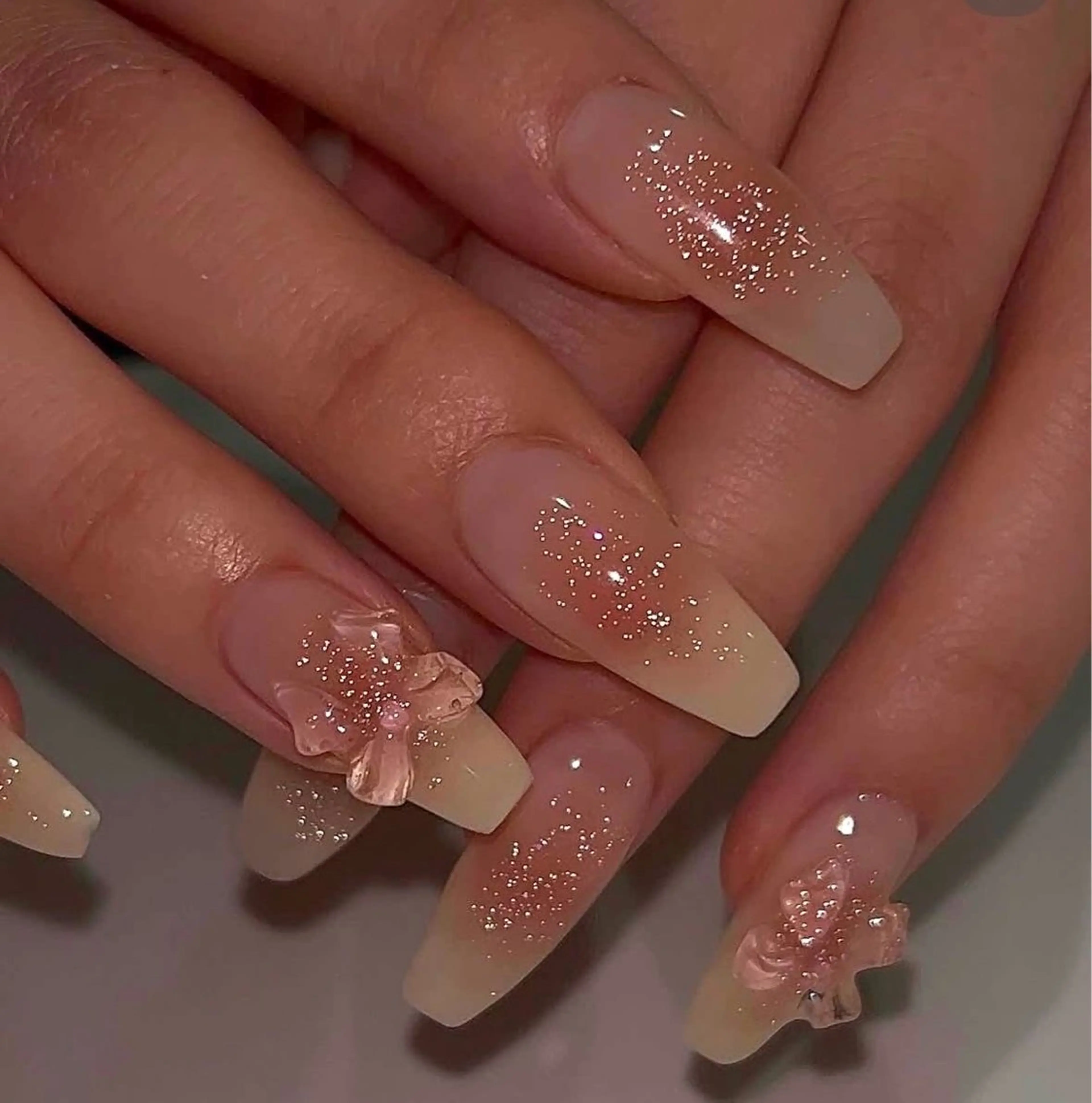 ネイル チークネイル フレンチネイル グラデーション 韓国ネイル マグネットネイル Hana nail所属・Hana Nailのネイルデザイン