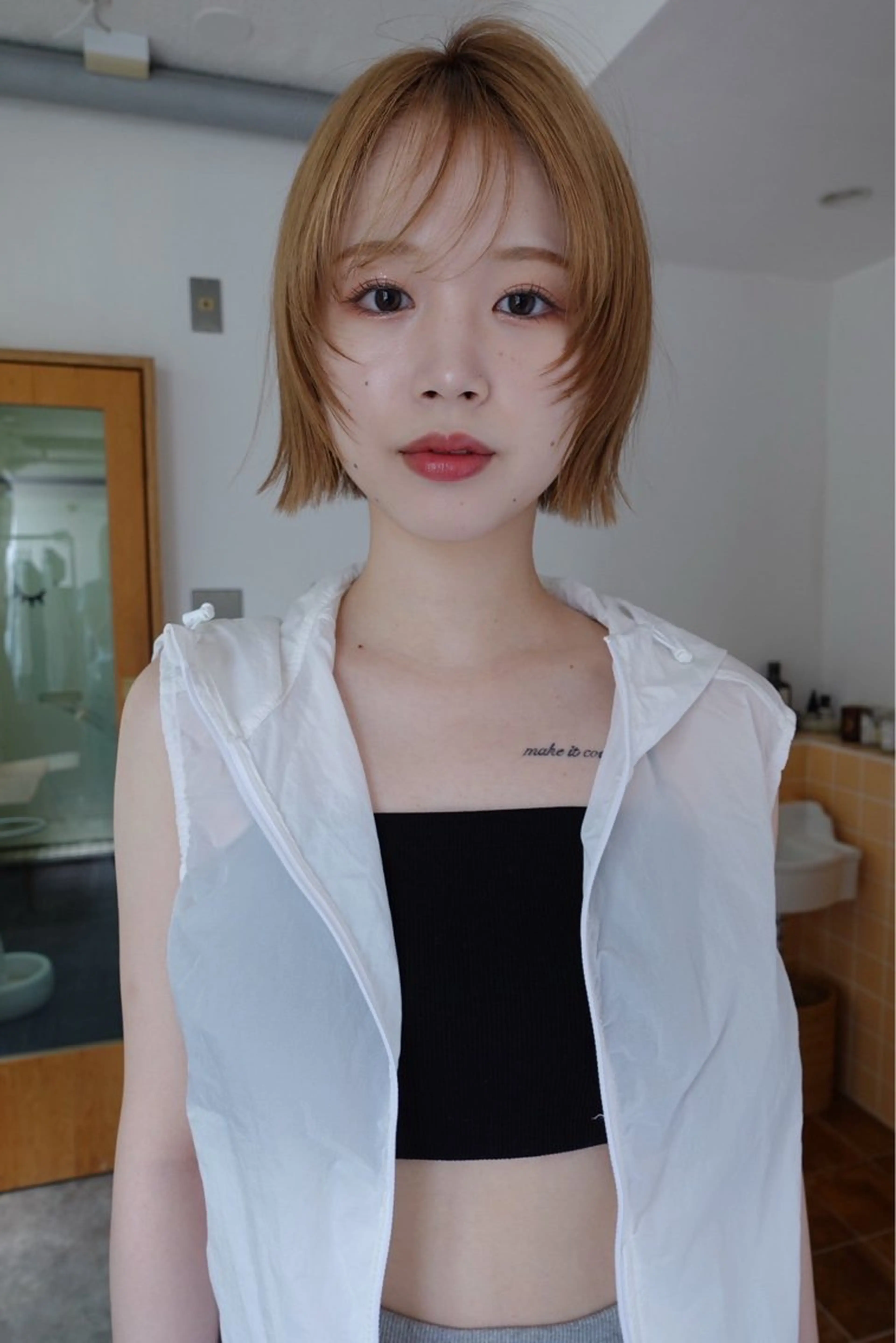 ミディアム カラー 顔周りレイヤー/韓国 ブリーチminamiのヘアスタイル