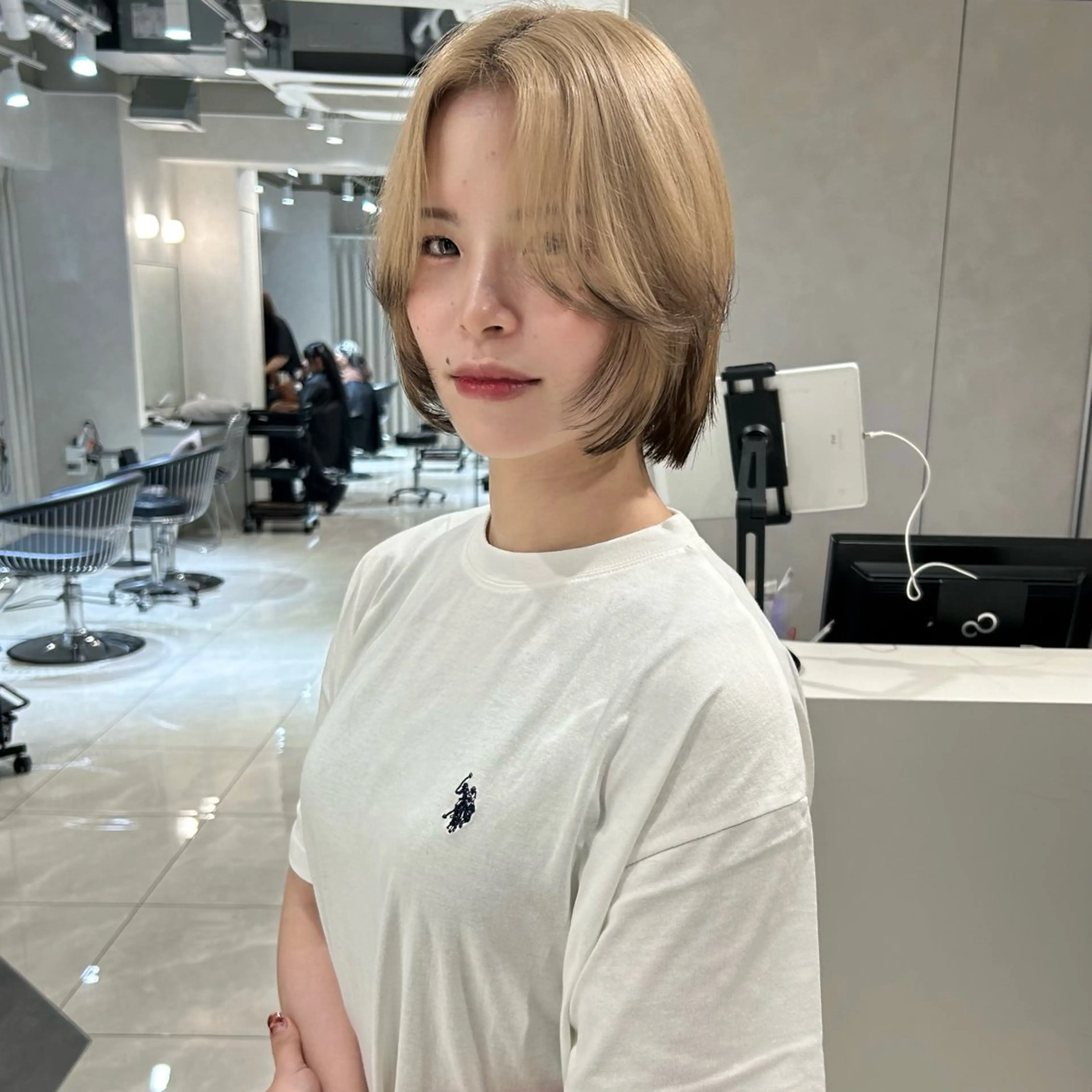 ミディアム カラー カット ヘアカラー ツヤハイトーン/ レイヤー💫mayuのヘアスタイル