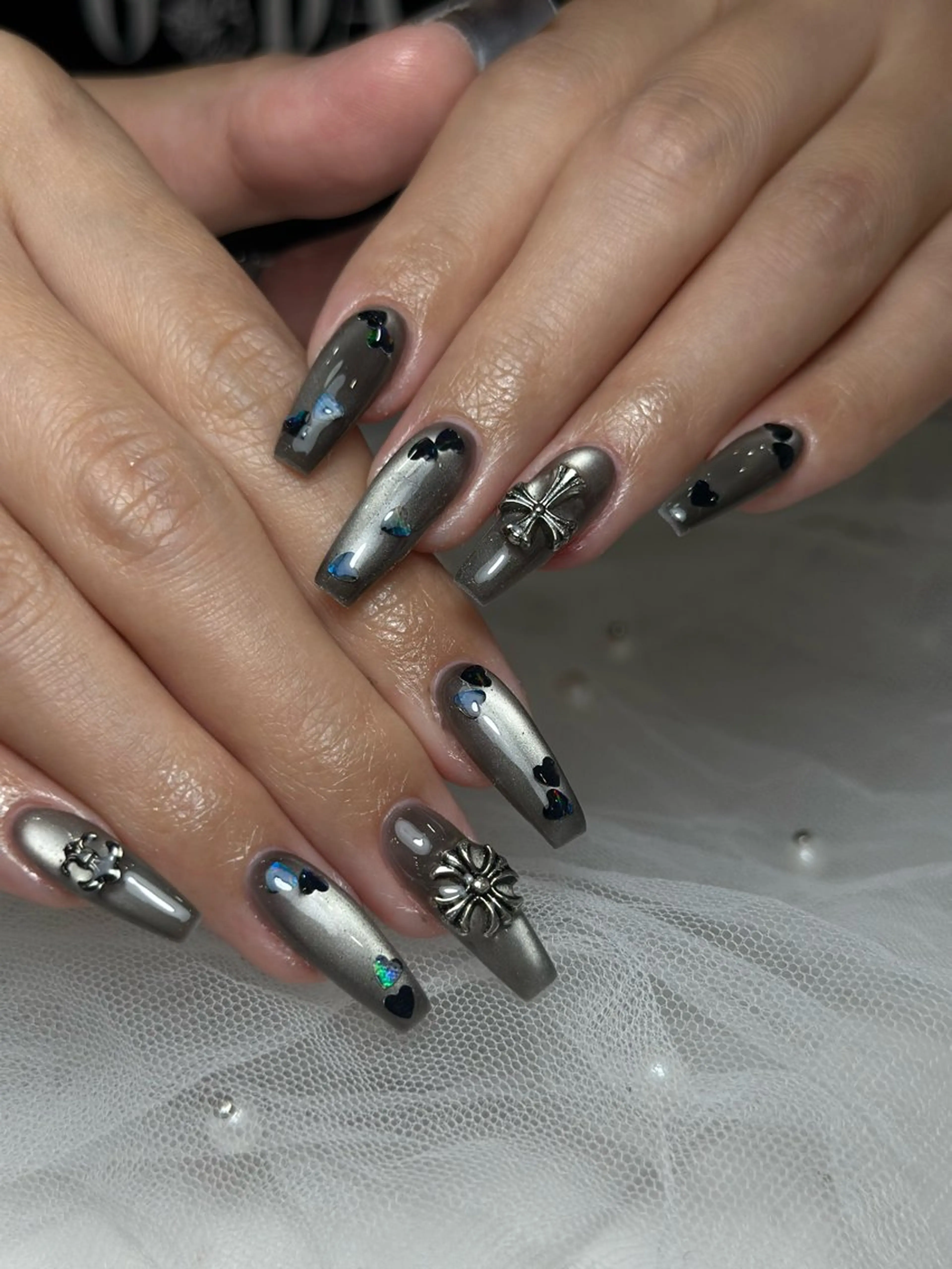 ネイル フレンチネイル グラデーション 韓国ネイル マグネットネイル シンプルネイル ハンドネイル CoMo Nail Studio所属・CoMo Nailのネイルデザイン