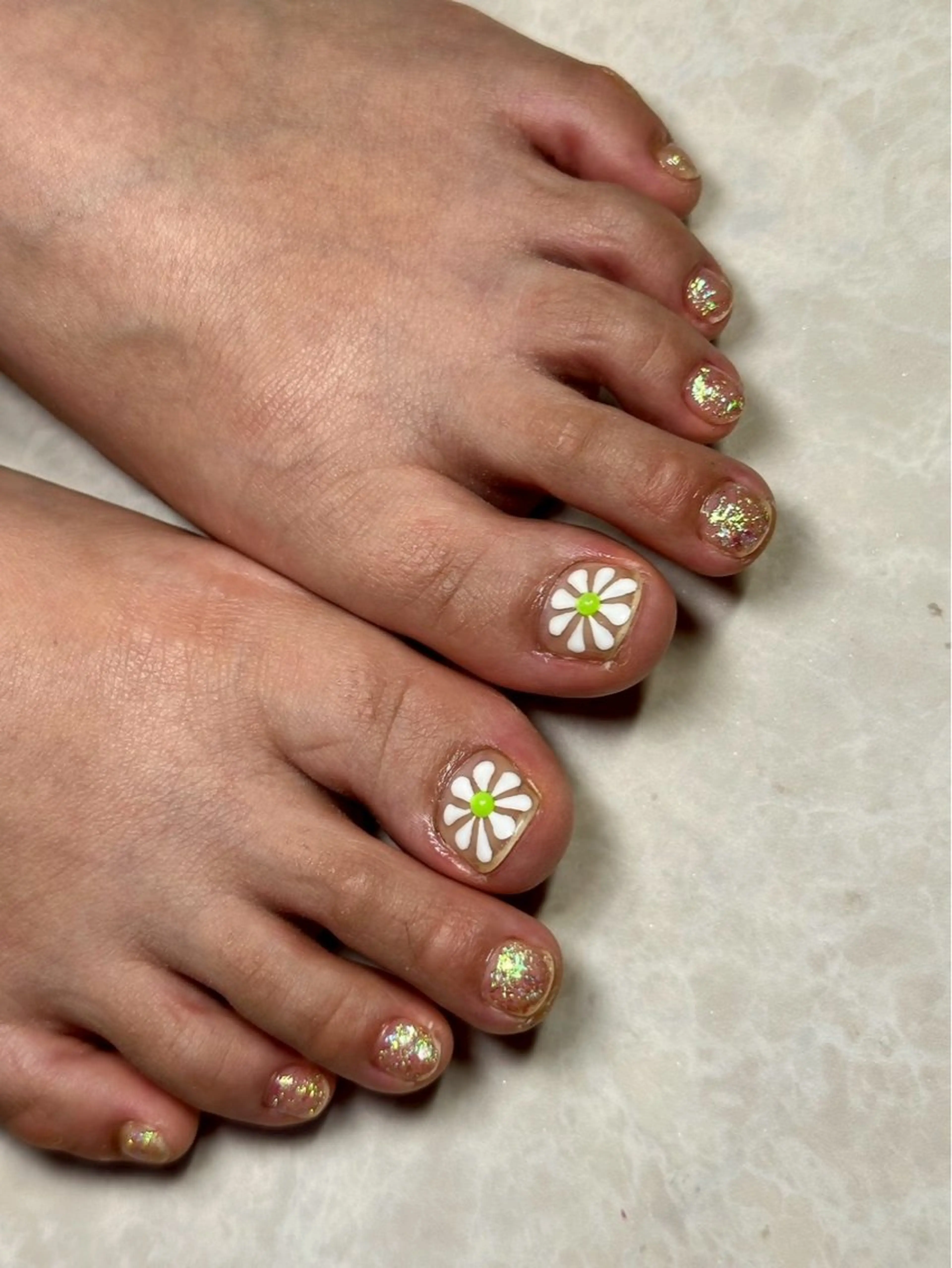 ネイル 三輪 彩美春のネイルデザイン