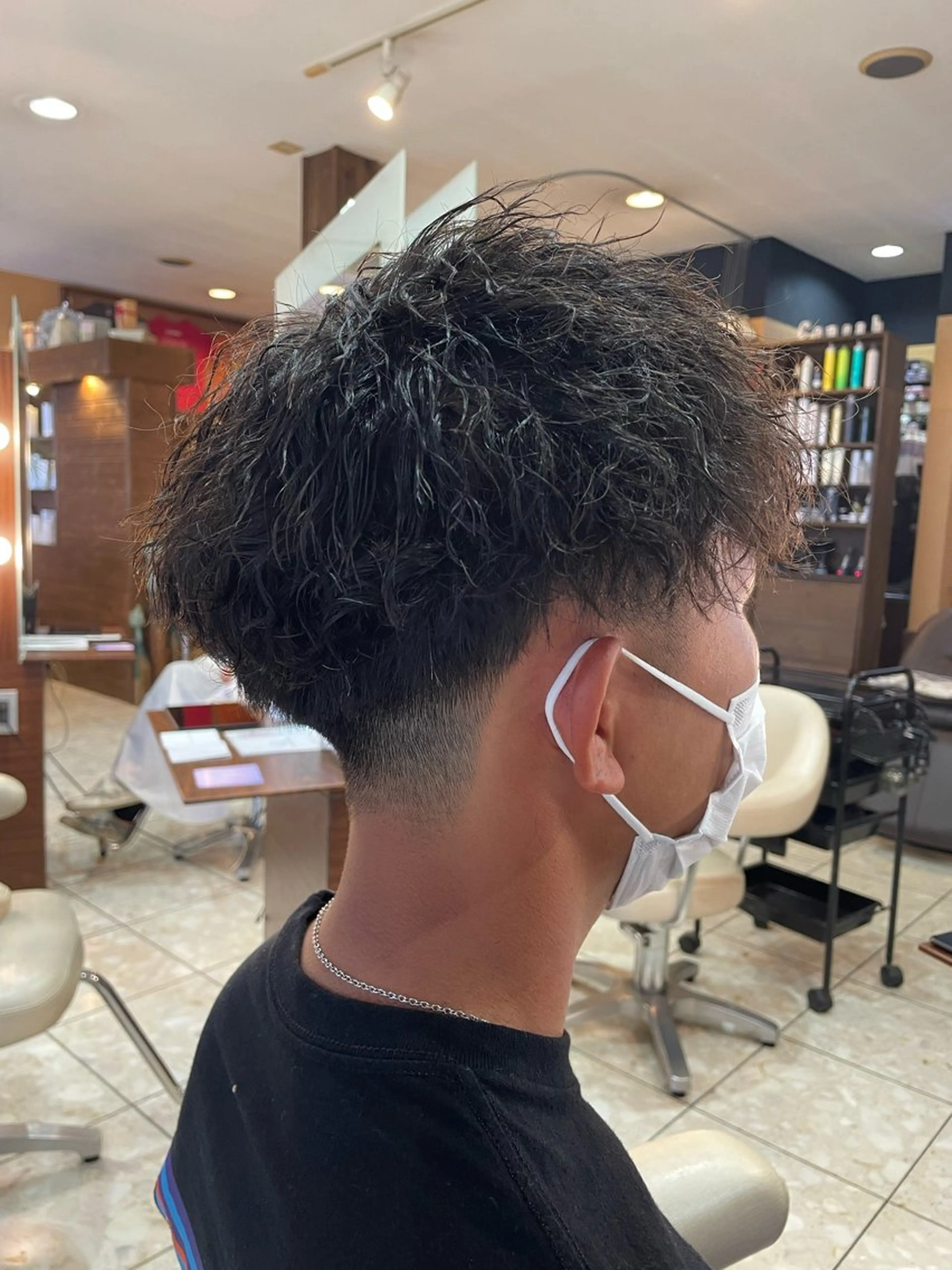 パーマ メンズ メンズパーマ ツイストスパイラルパーマ スパイラルパーマ カット パーマ 飯泉/メンズカラー ツイスパ/メッシュのヘアスタイル