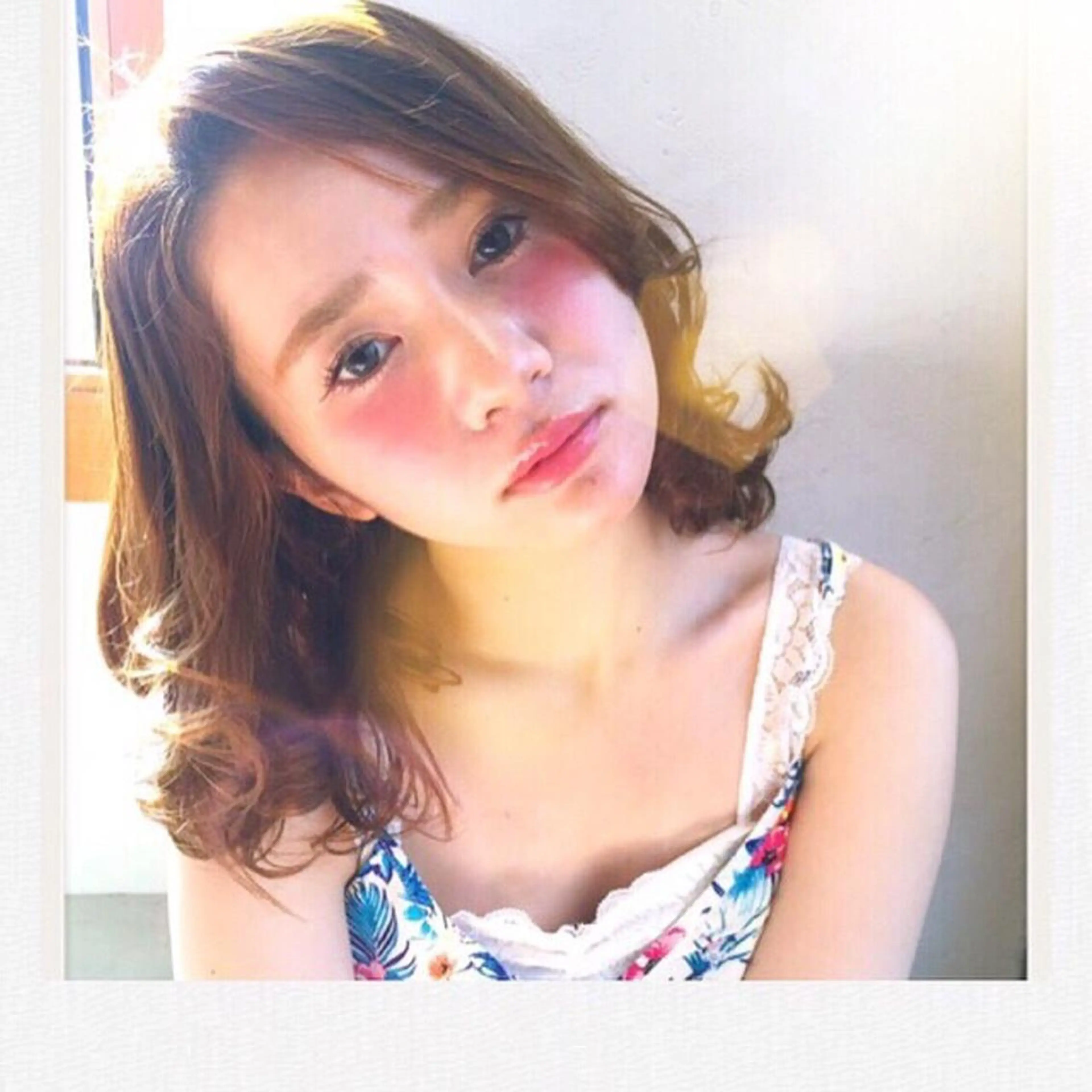 ミディアム カラー パーマ シンプル+αな デザインを 松崎陸のヘアスタイル