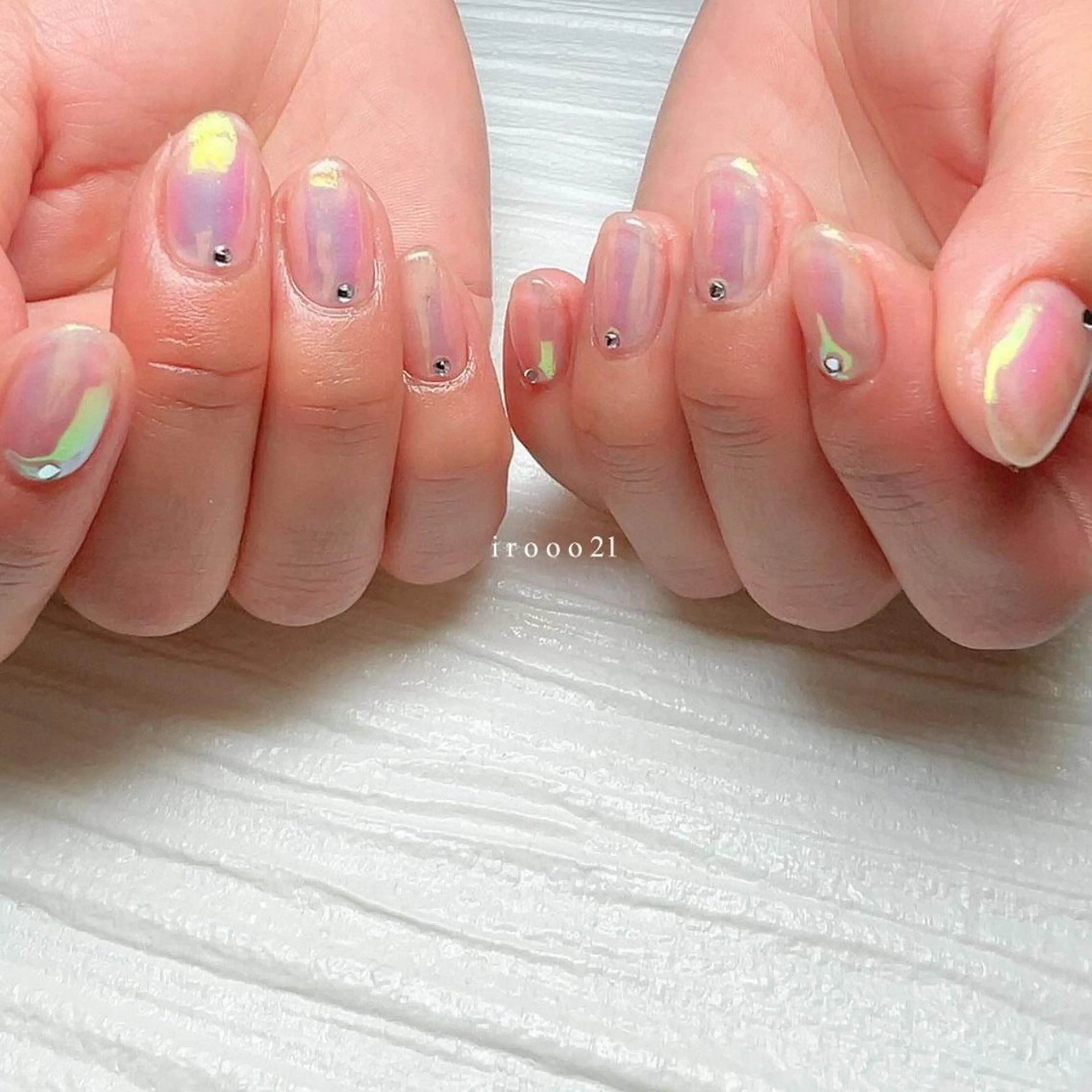 ネイル ストーンネイル irooo 21のネイルデザイン