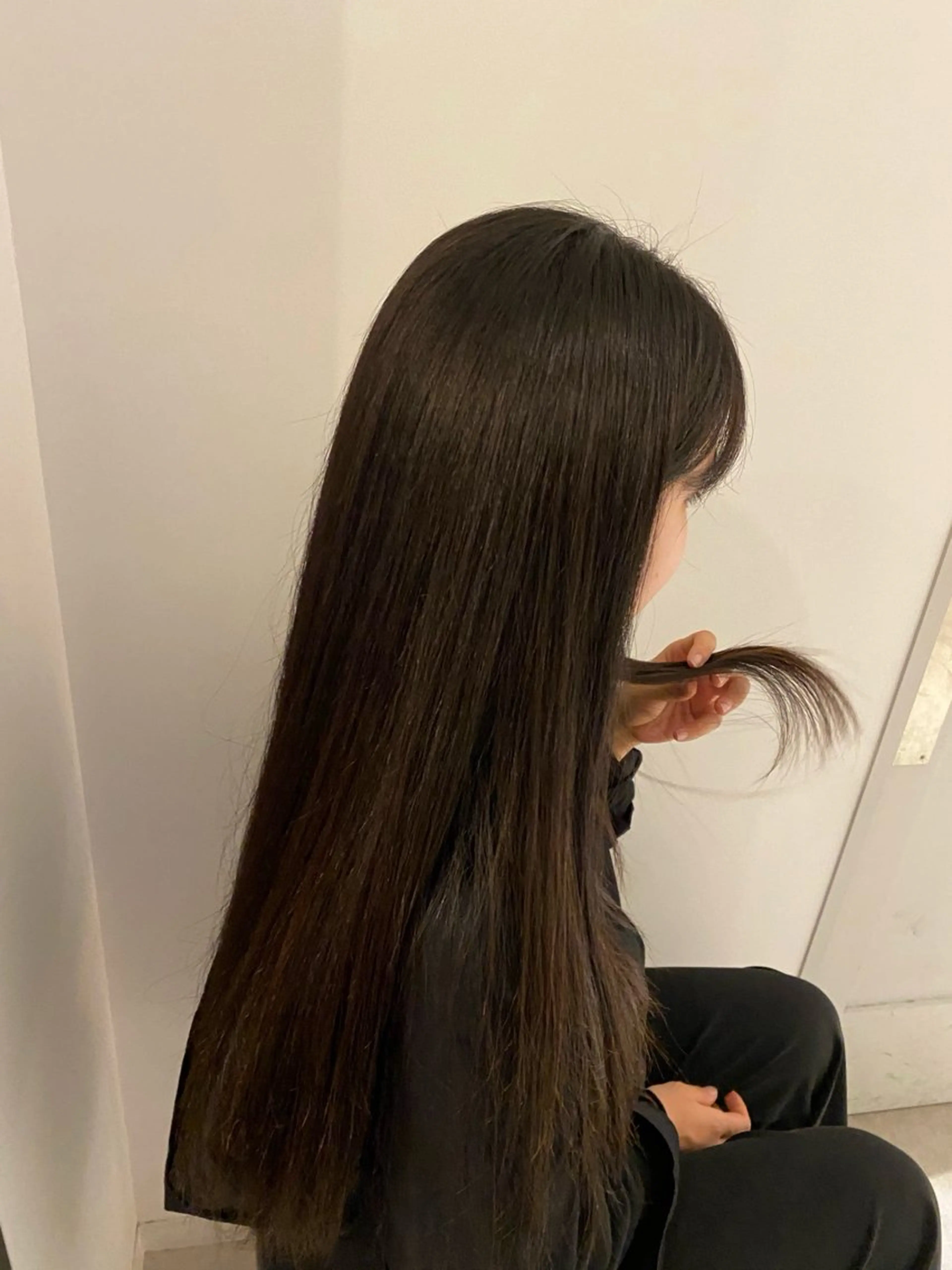 ロング パーマ 髪質改善 ストレートパーマ 頭皮につけないカラー /白髪ぼかし/実加永のヘアスタイル