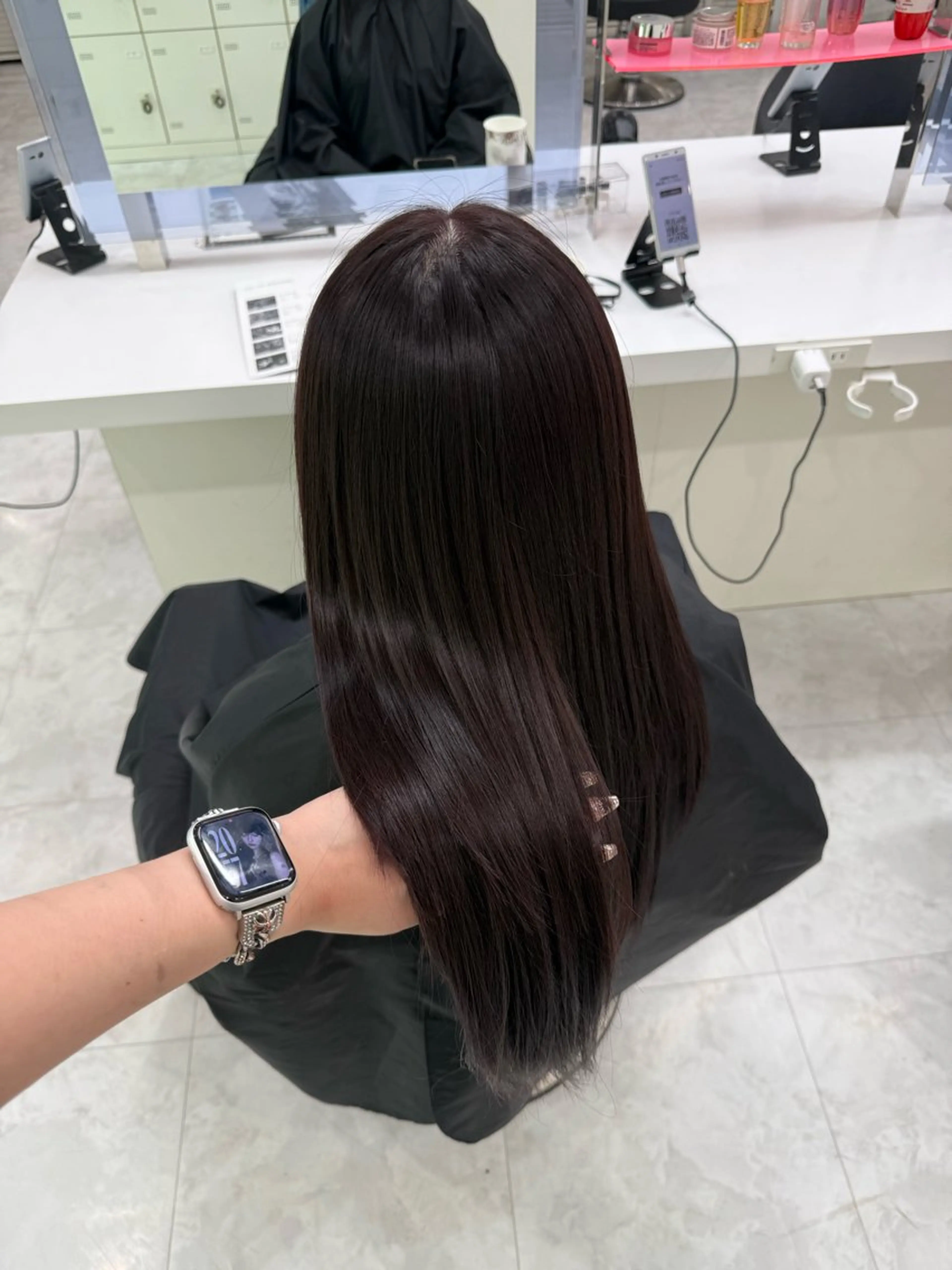 ロング カラー ヘアカラー トリートメント 韓国風暗髪🐈‍⬛ KOUMI🪽のヘアスタイル