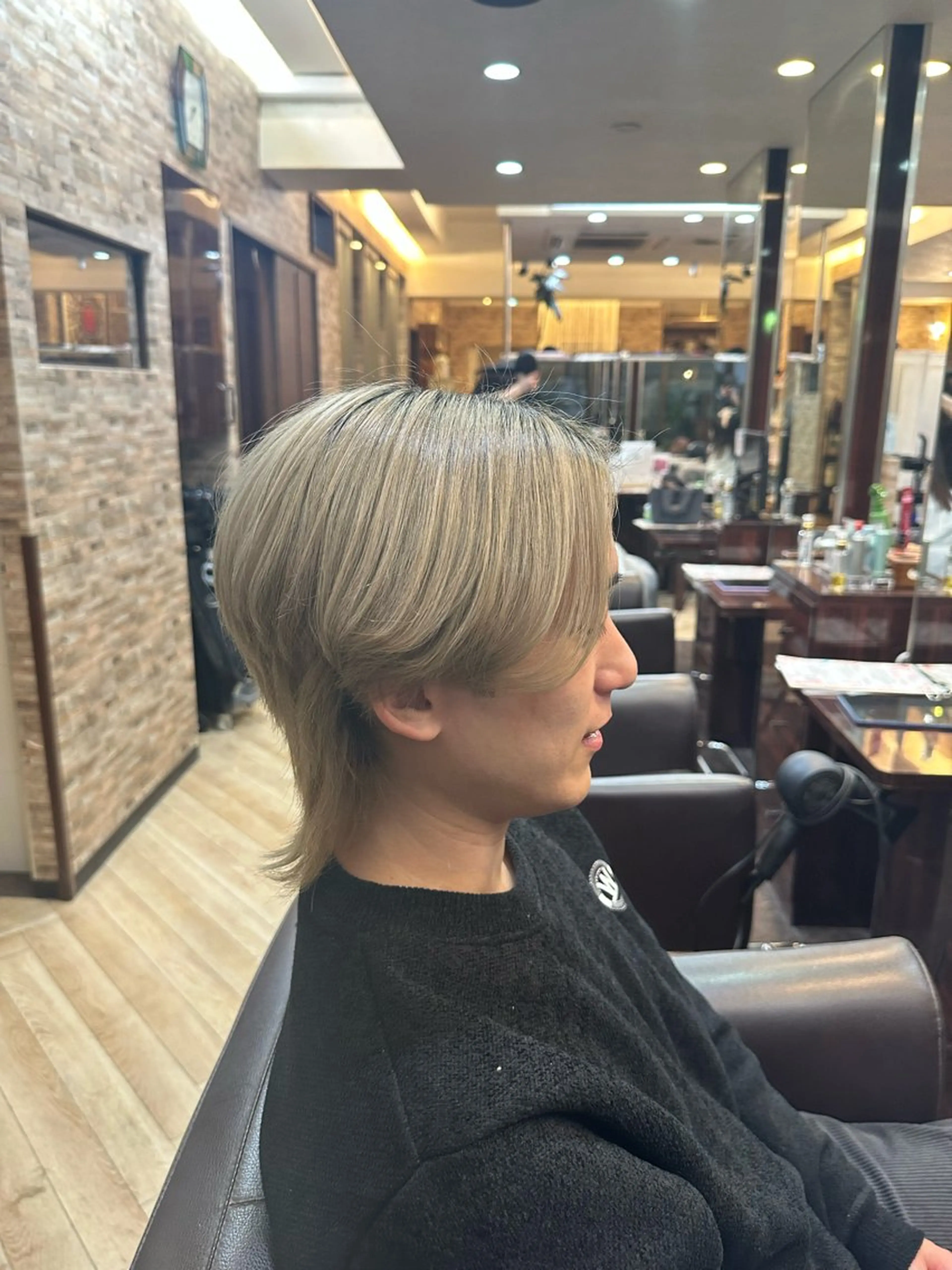 メンズ センターパート メンズ韓国風 韓国マッシュ マッシュウルフ マッシュ 縮毛矯正&髪質改善/ きょうの🐺のヘアスタイル