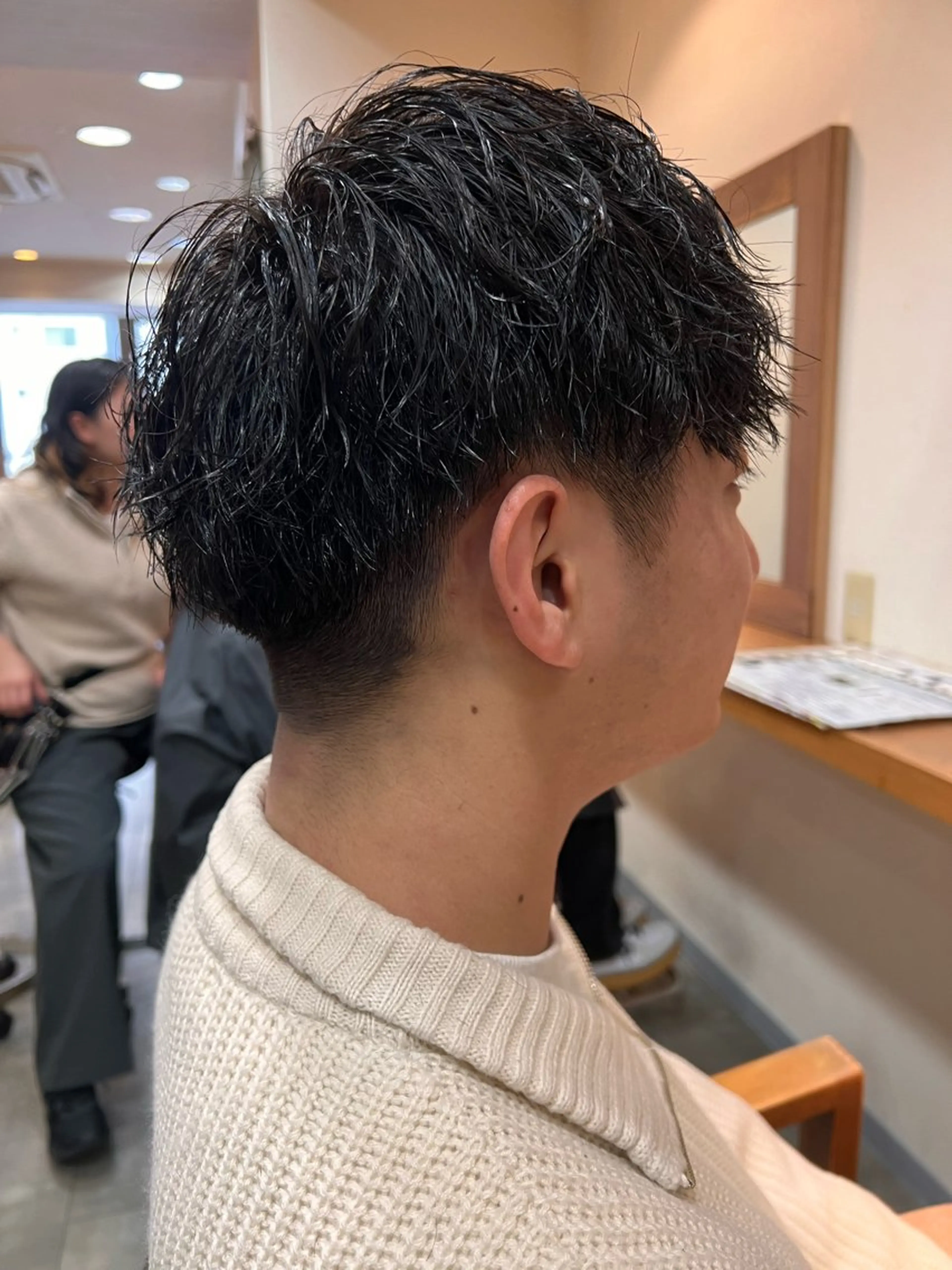 ショート メンズ メンズパーマ カット little  porto所属・透明感・艶感 小坂隼斗のヘアスタイル