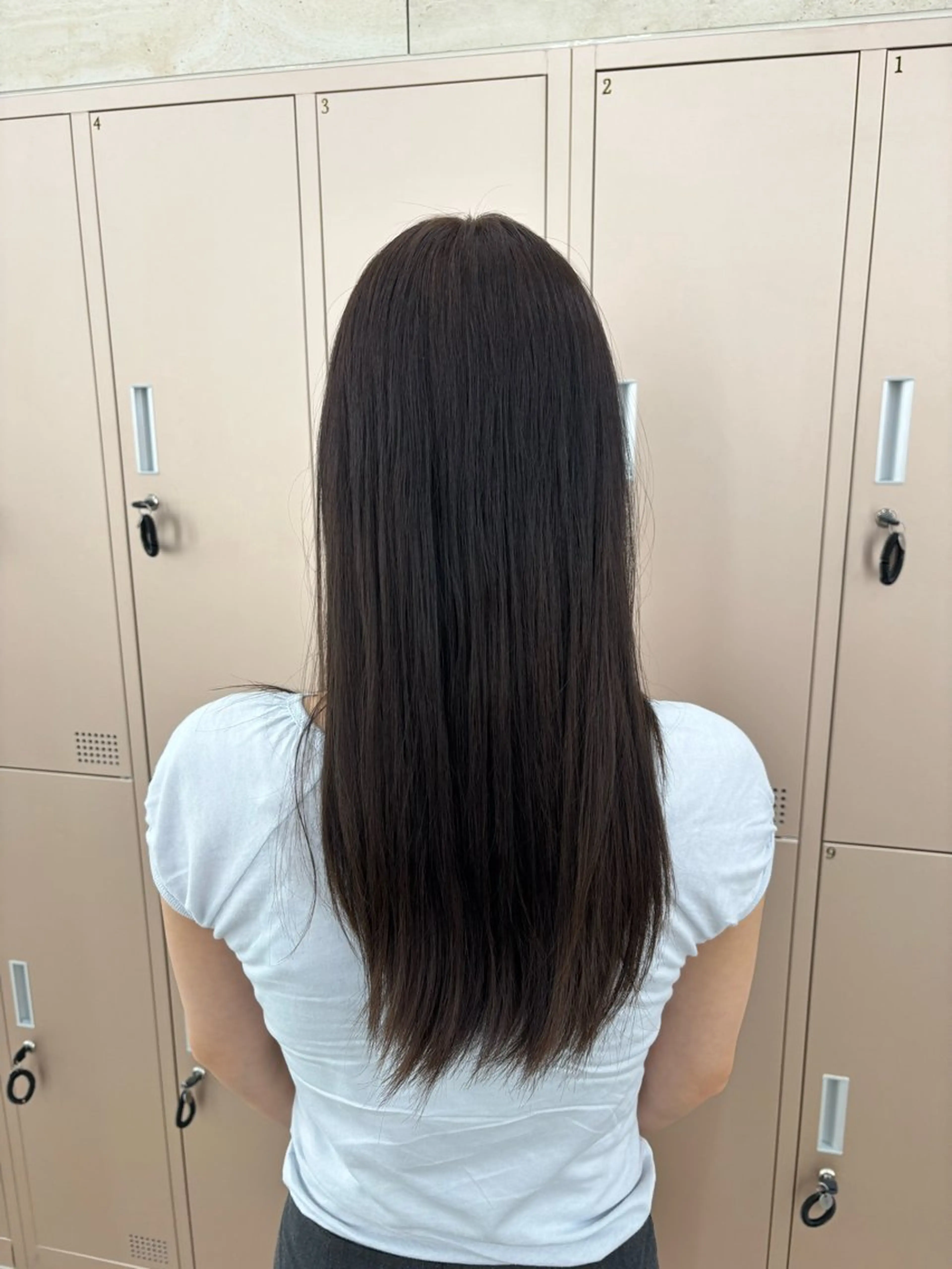 セミロング ヘアカラー トリートメント ショート/レイヤー/ 縮毛矯正/ 渡邊莉玖のヘアスタイル