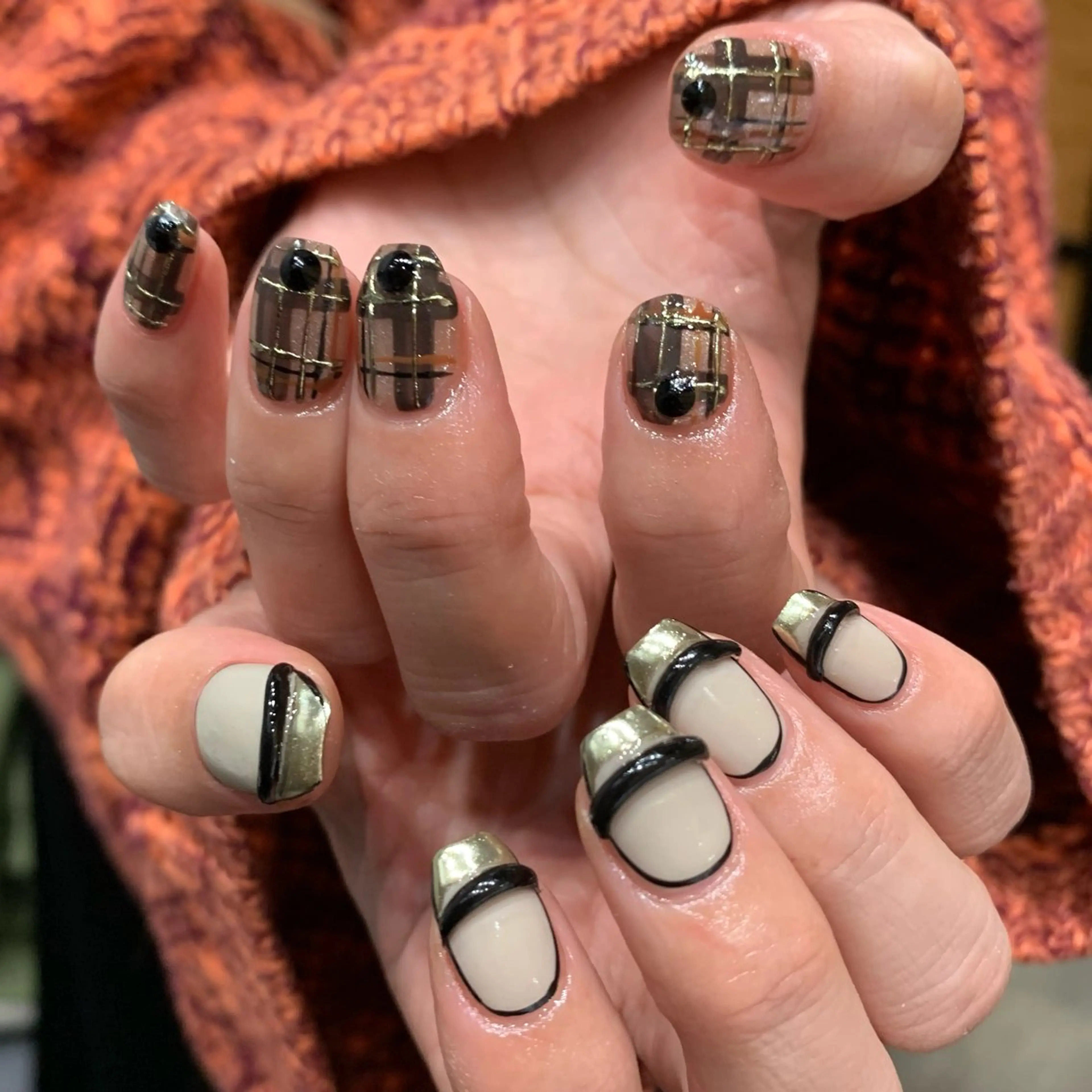 ネイル ジェルネイル ミラーネイル パラジェル ハンドネイル YUKIMO🍎名駅 /ニュアンスのネイルデザイン