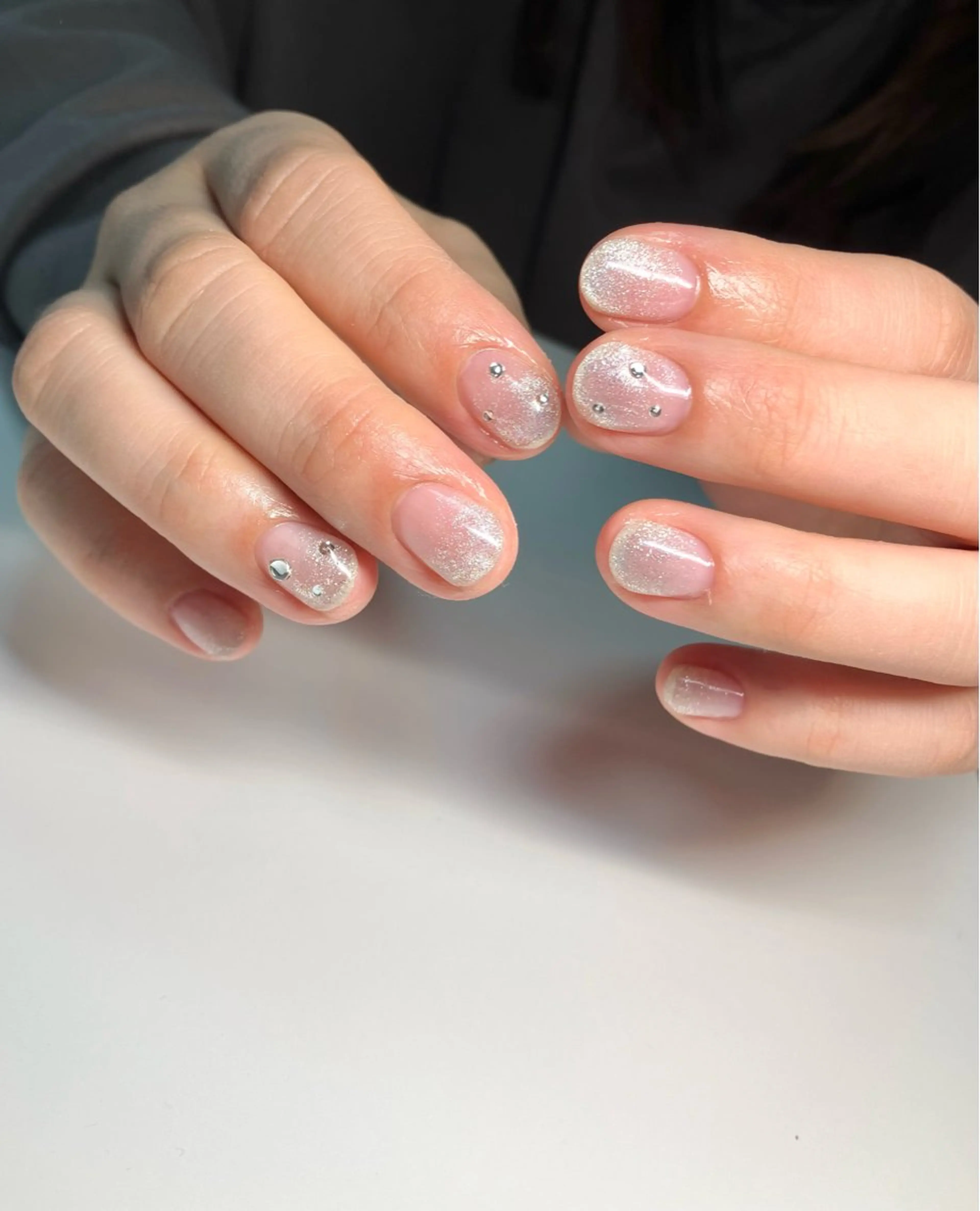 ネイル グラデーション Lis nail. 🕊yuriのネイルデザイン