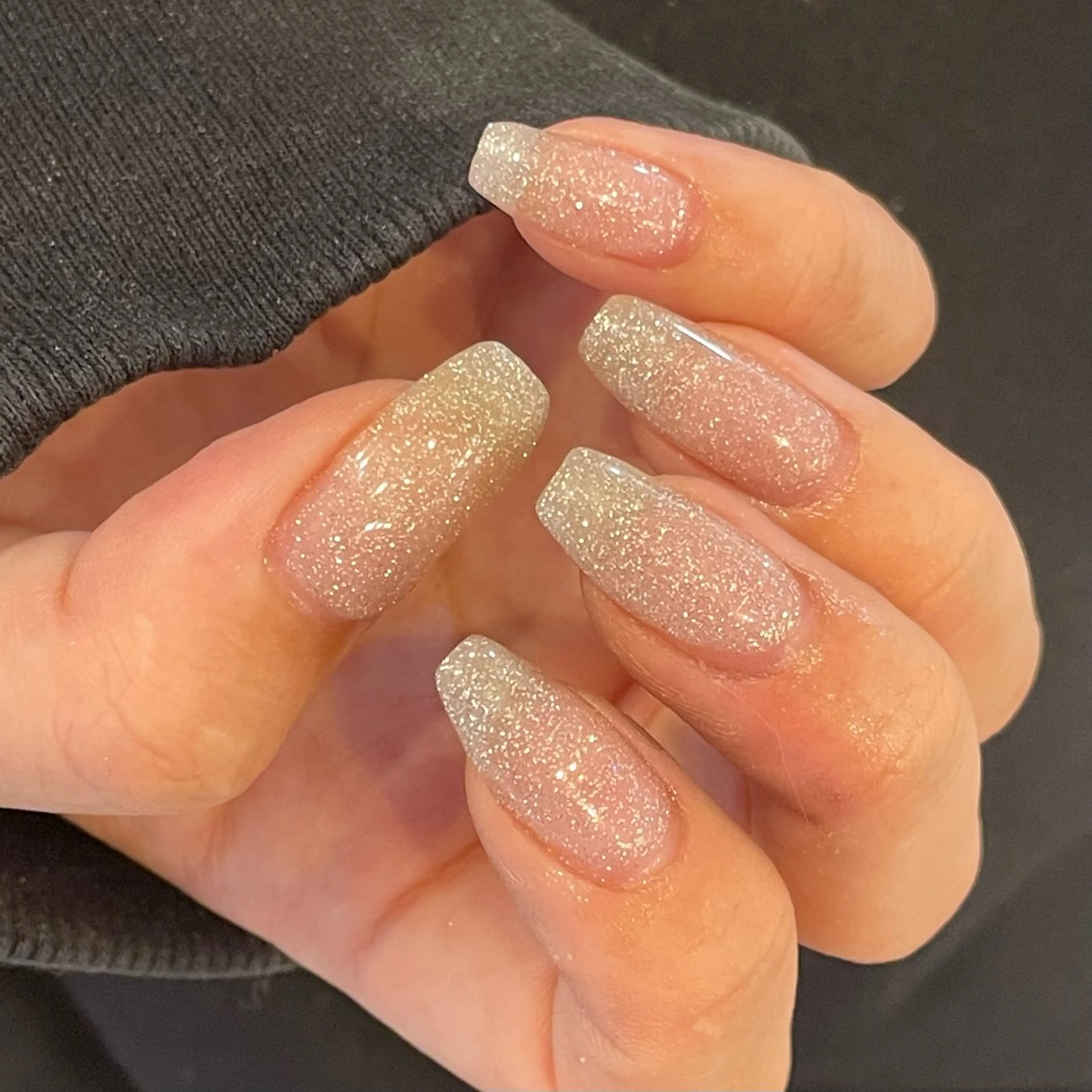 ネイル フラッシュネイル キラキラネイル 🦋hana / nail / AOのネイルデザイン