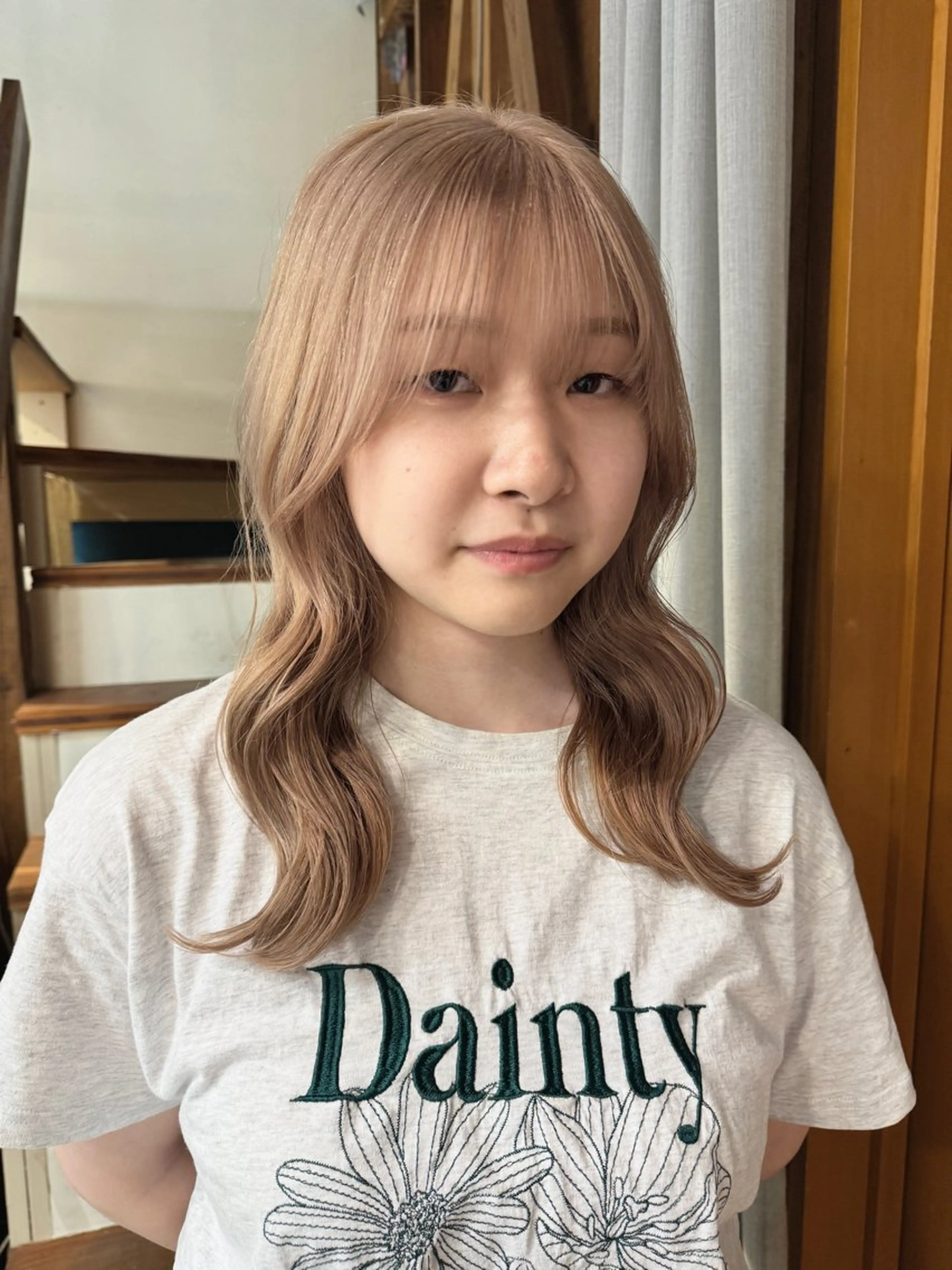 セミロング カラー カット ヘアカラー トリートメント 透明感カラー/ハイト ーン/メイク/umiのヘアスタイル