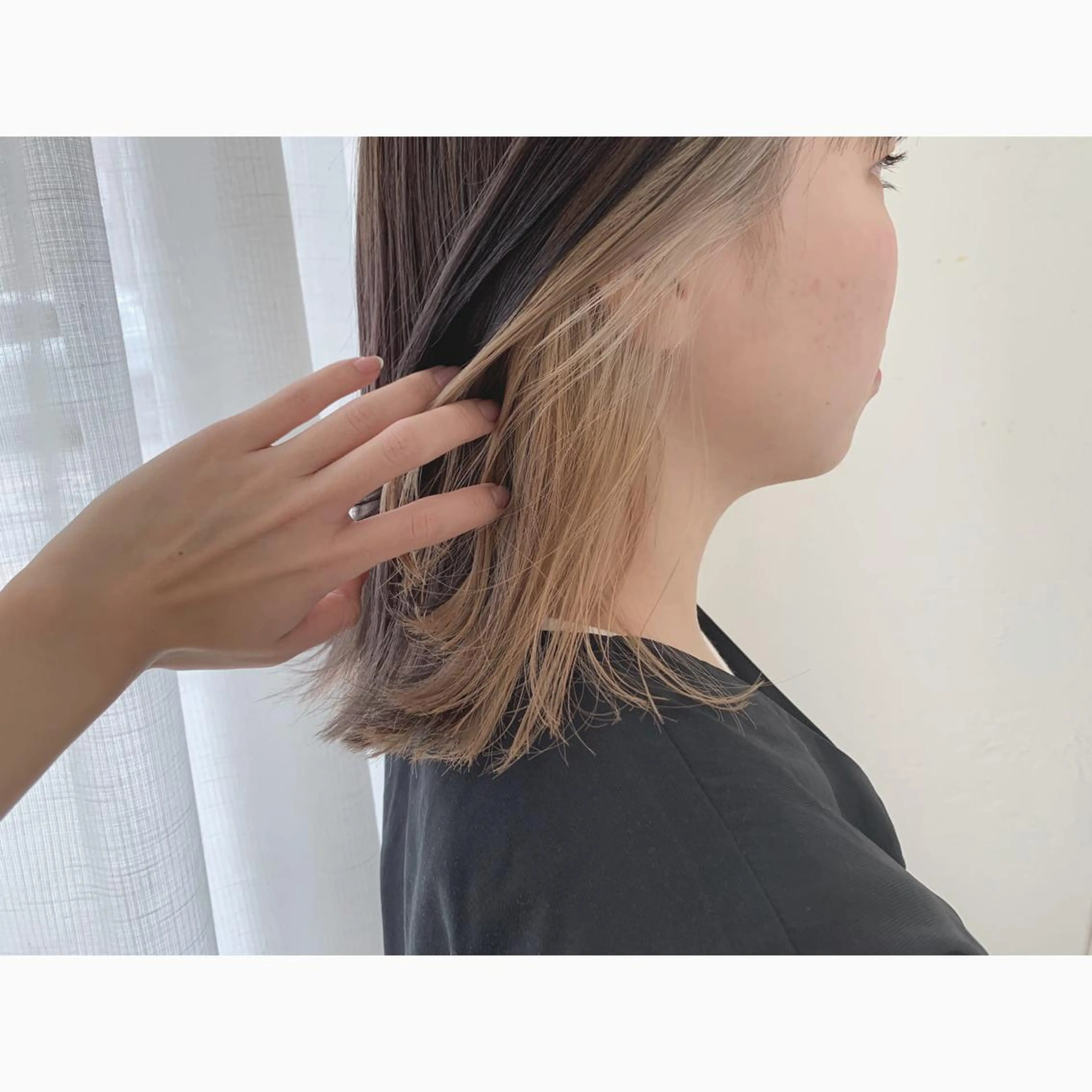 セミロング カラー fio マナミのヘアスタイル