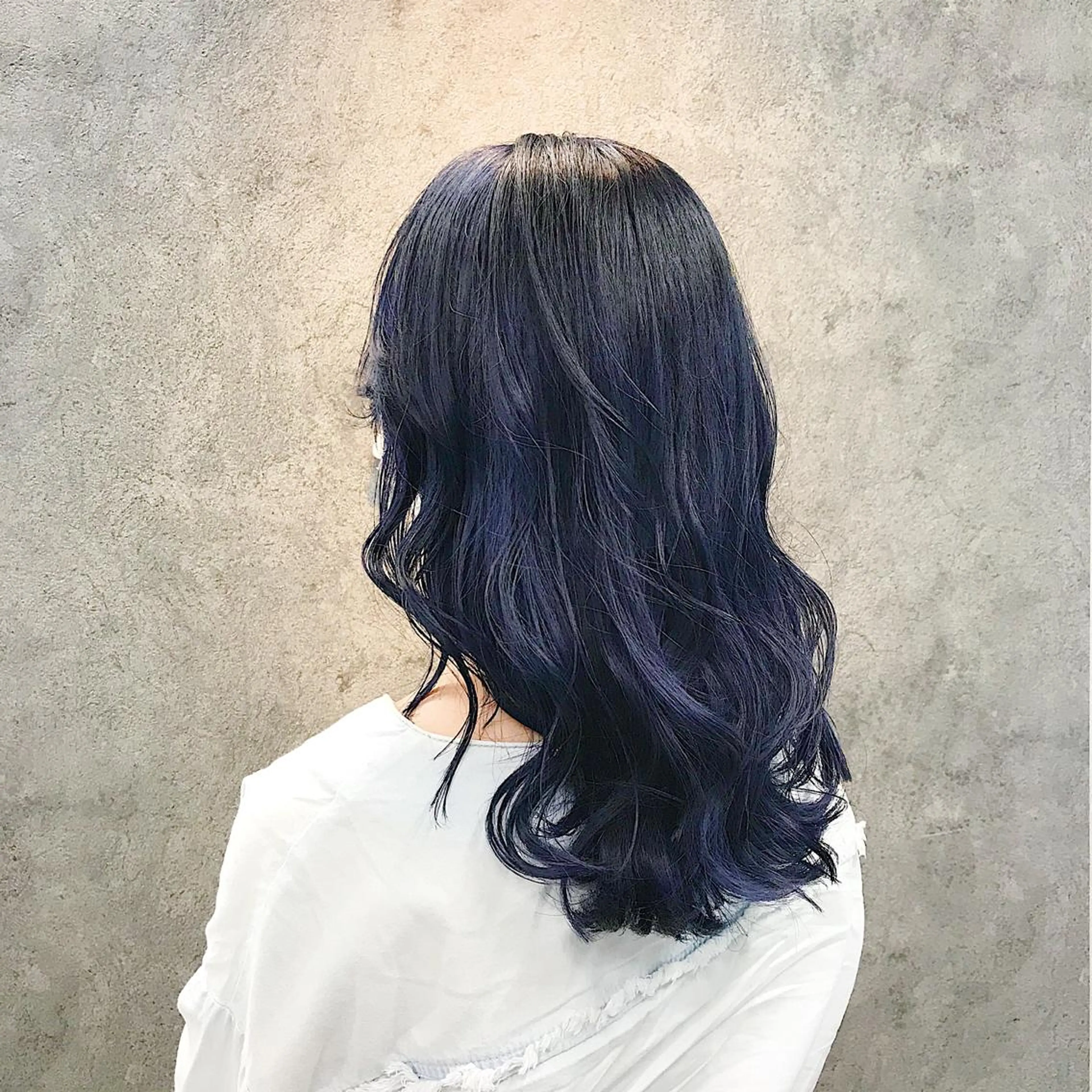 セミロング パープルカラー カット ヘアカラー トリートメント 所渉/韓国レイヤー /ウルフカットのヘアスタイル