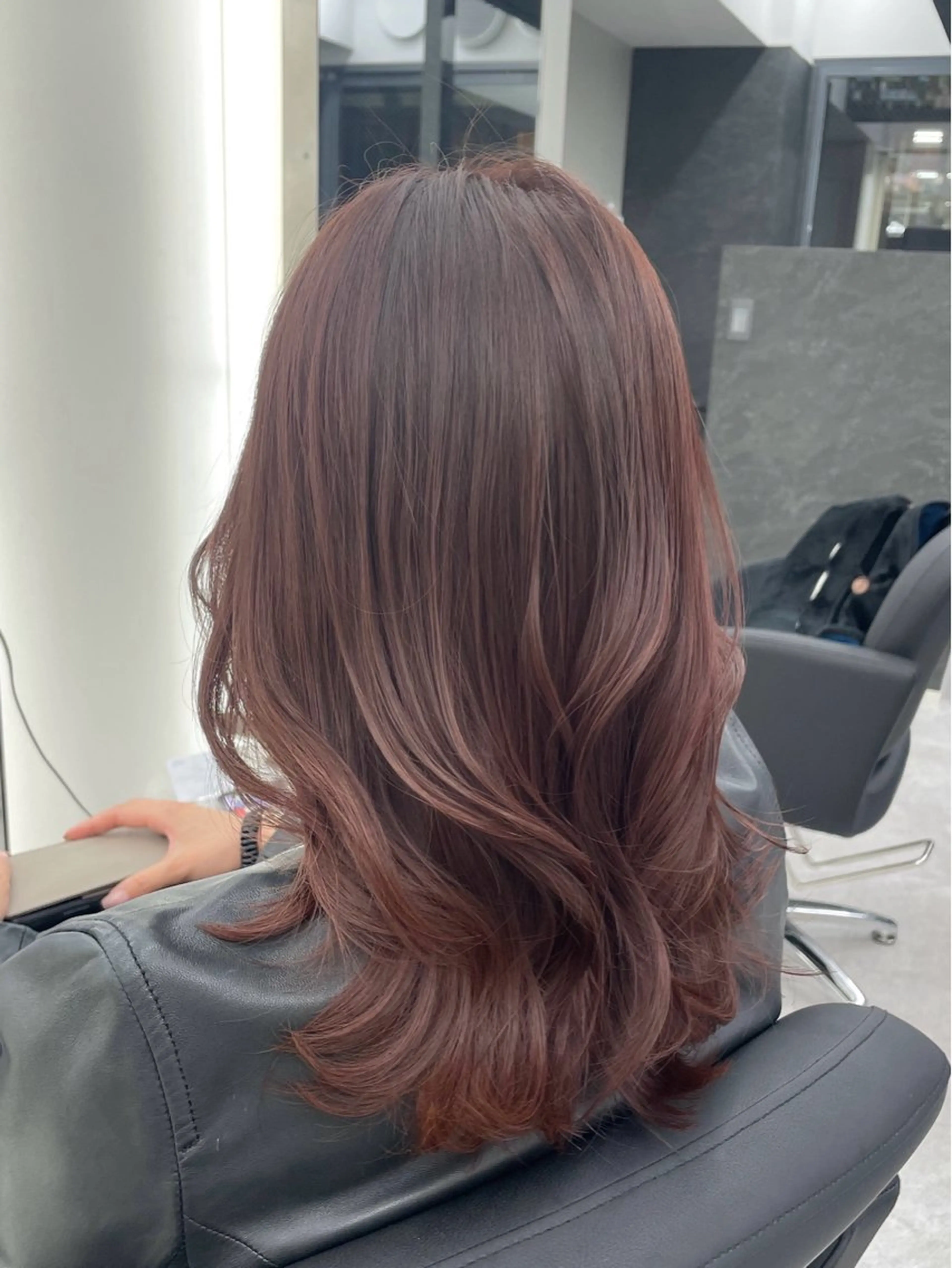 ミディアム カラー 心斎橋/ブリーチなし 髪質改善/レイヤーのヘアスタイル