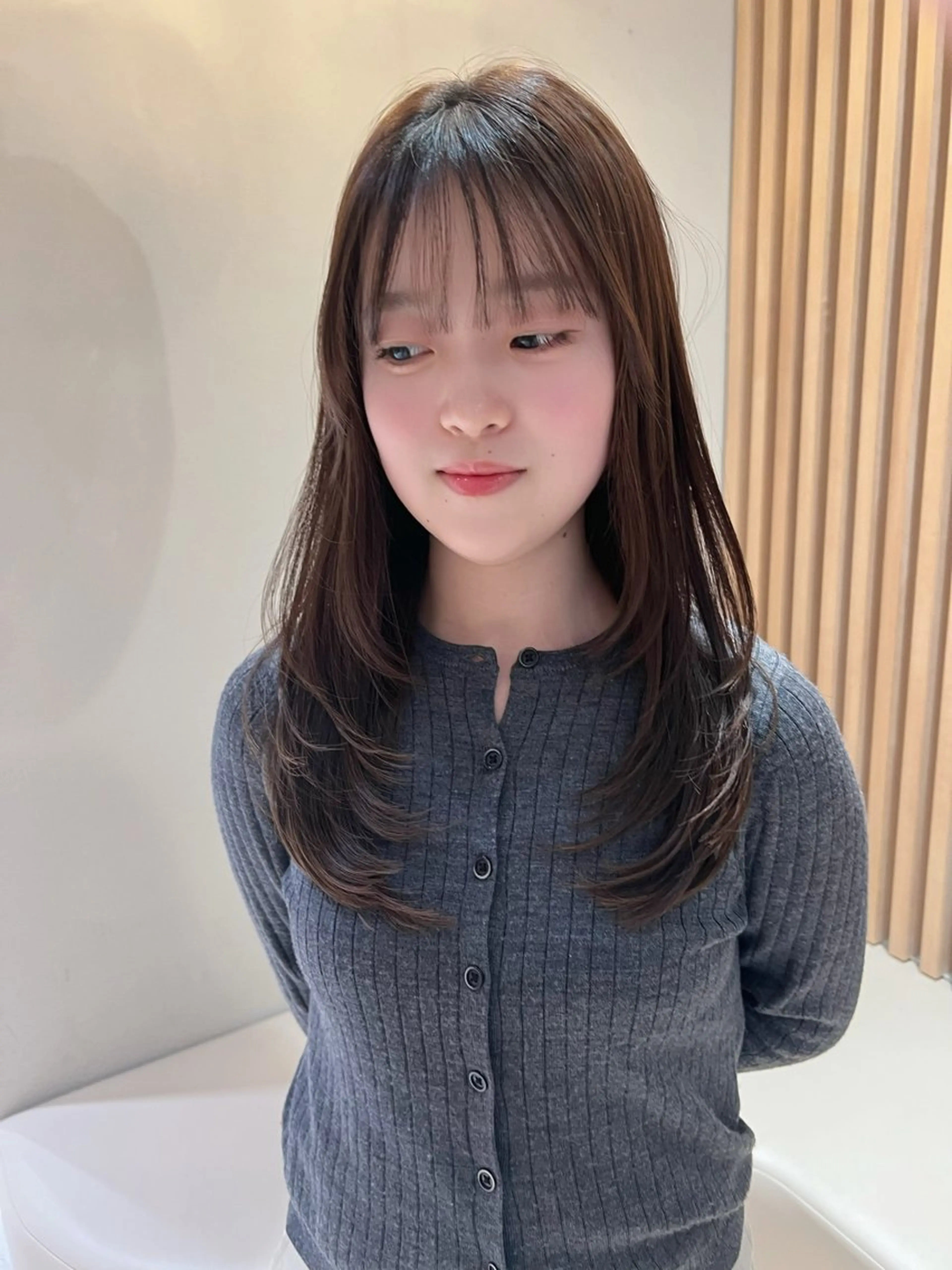 セミロング カラー カット ヘアカラー トリートメント レイヤー/韓国 ハイトーン興津史弥のヘアスタイル