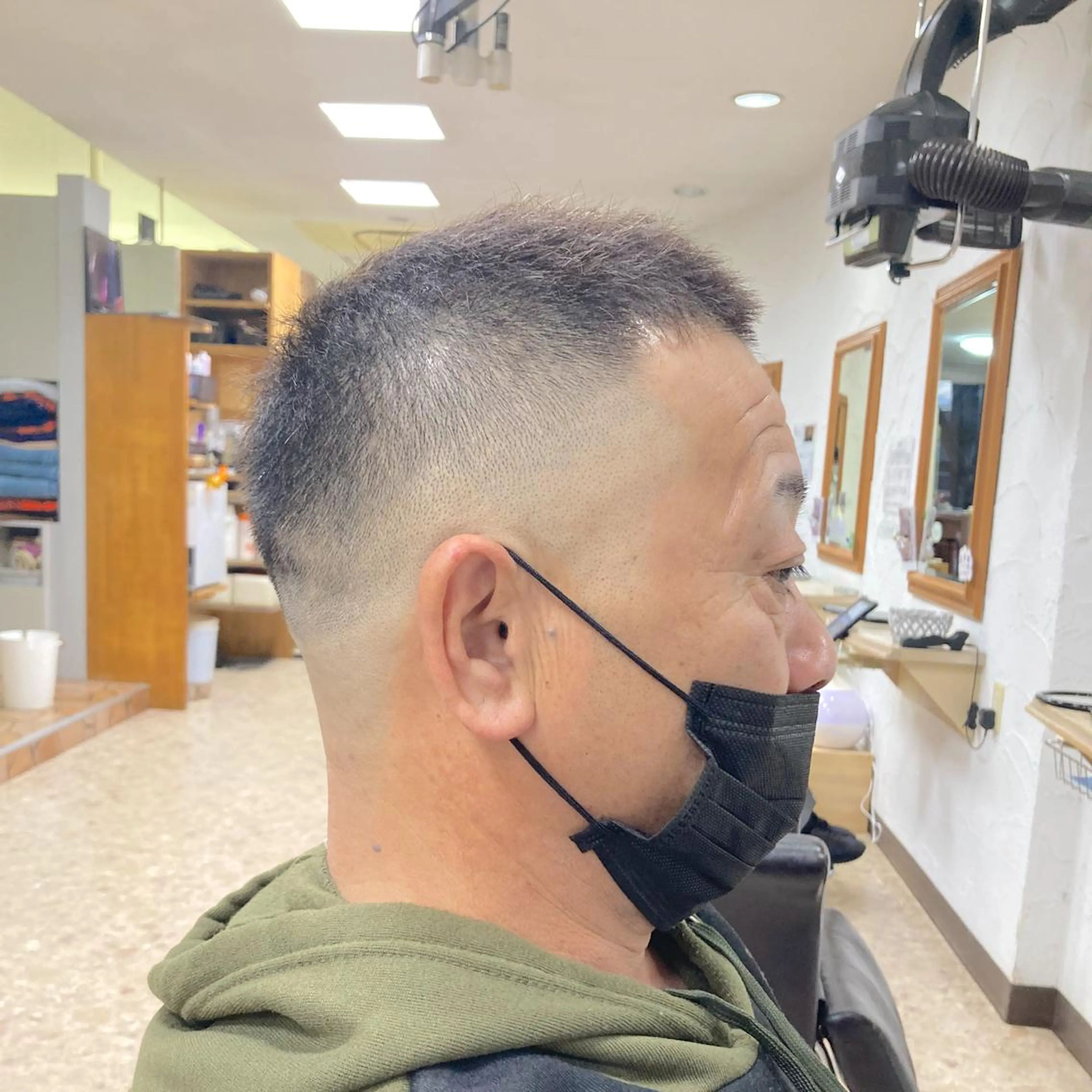 ショート メンズ フェードカット スキンフェード カット メンズ特化/垣見 隼人のヘアスタイル