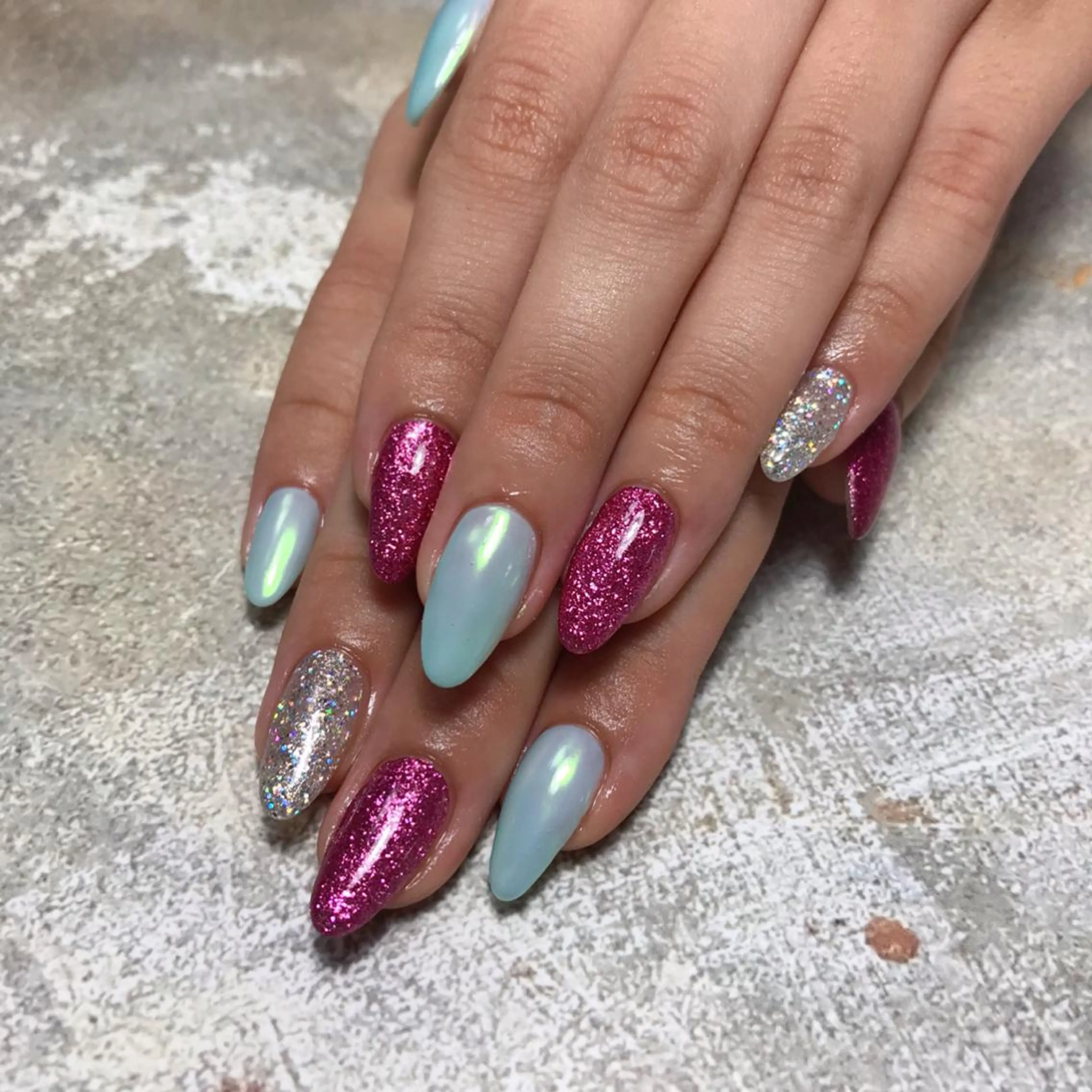 ネイル オーロラネイル ハンドネイル 💅 Ai.のネイルデザイン