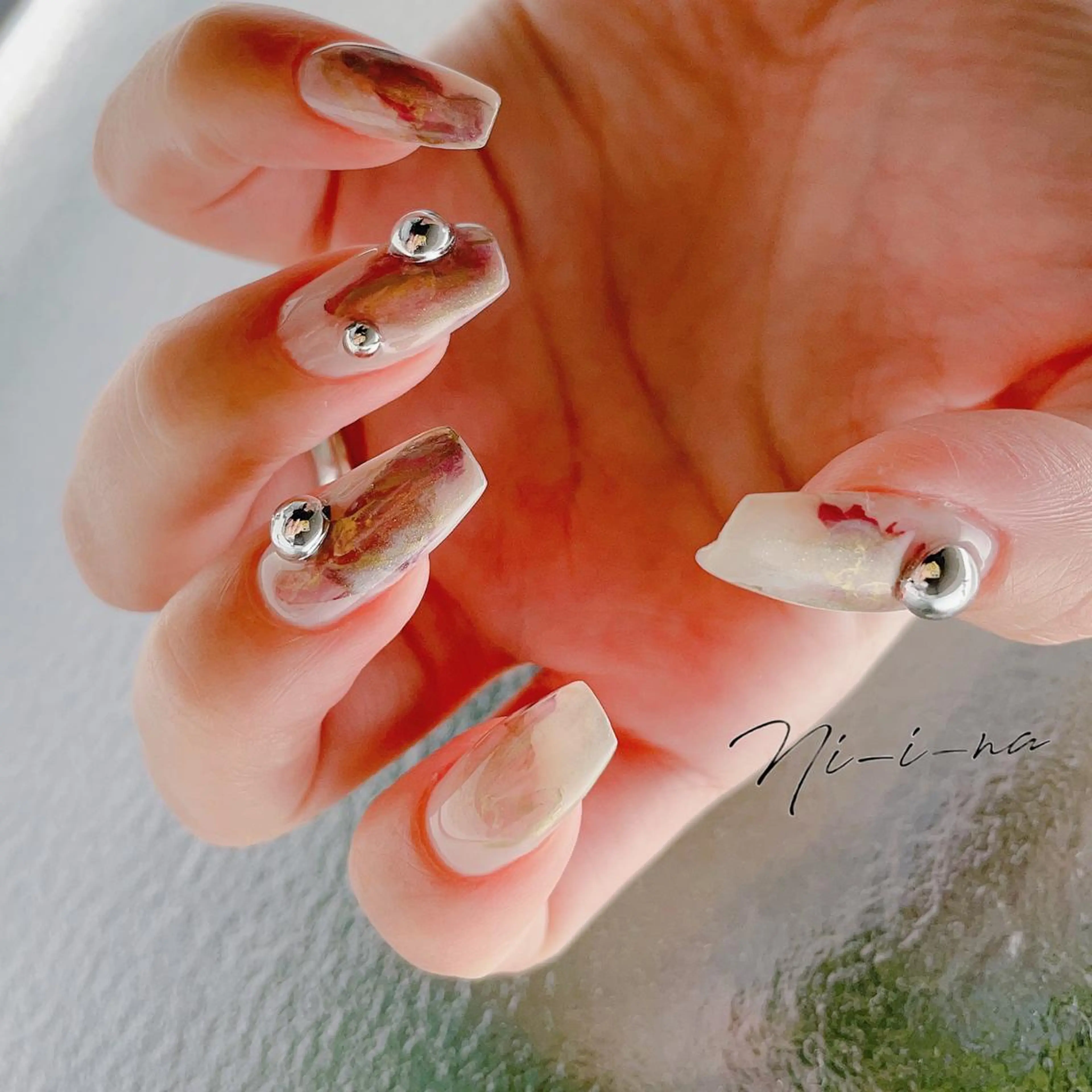 ネイル ハンドネイル nail salon Ni-i-naのネイルデザイン