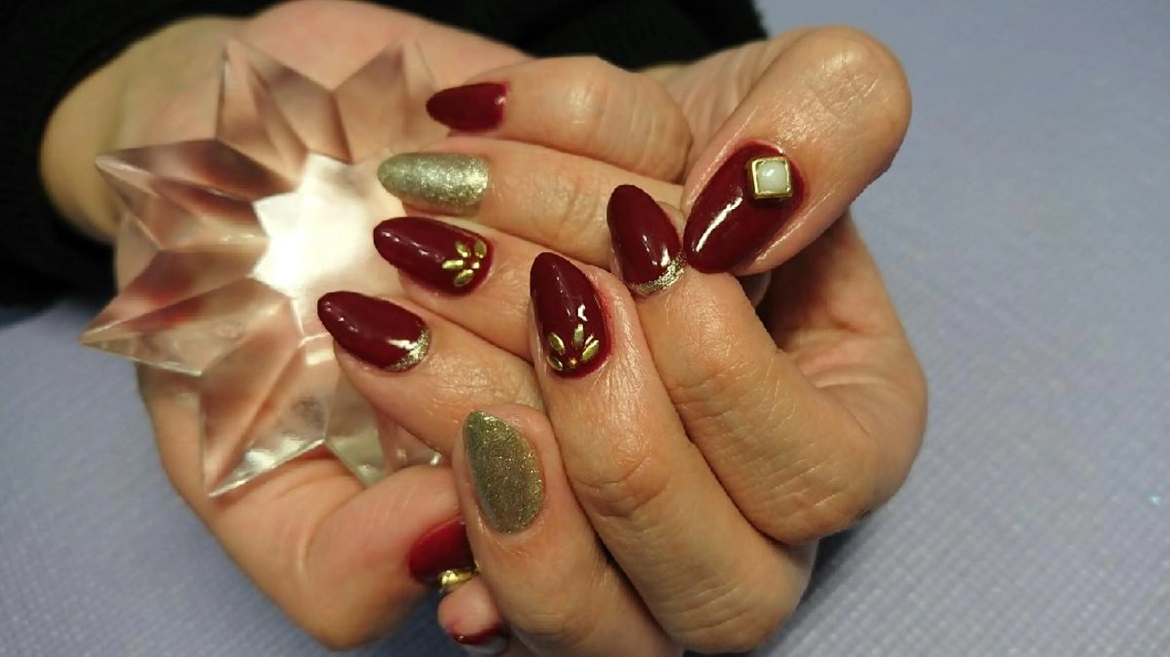 ネイル ボルドー ラメ(グリッター) ワンカラーネイル 冬ネイル 平野 亜季のネイルデザイン