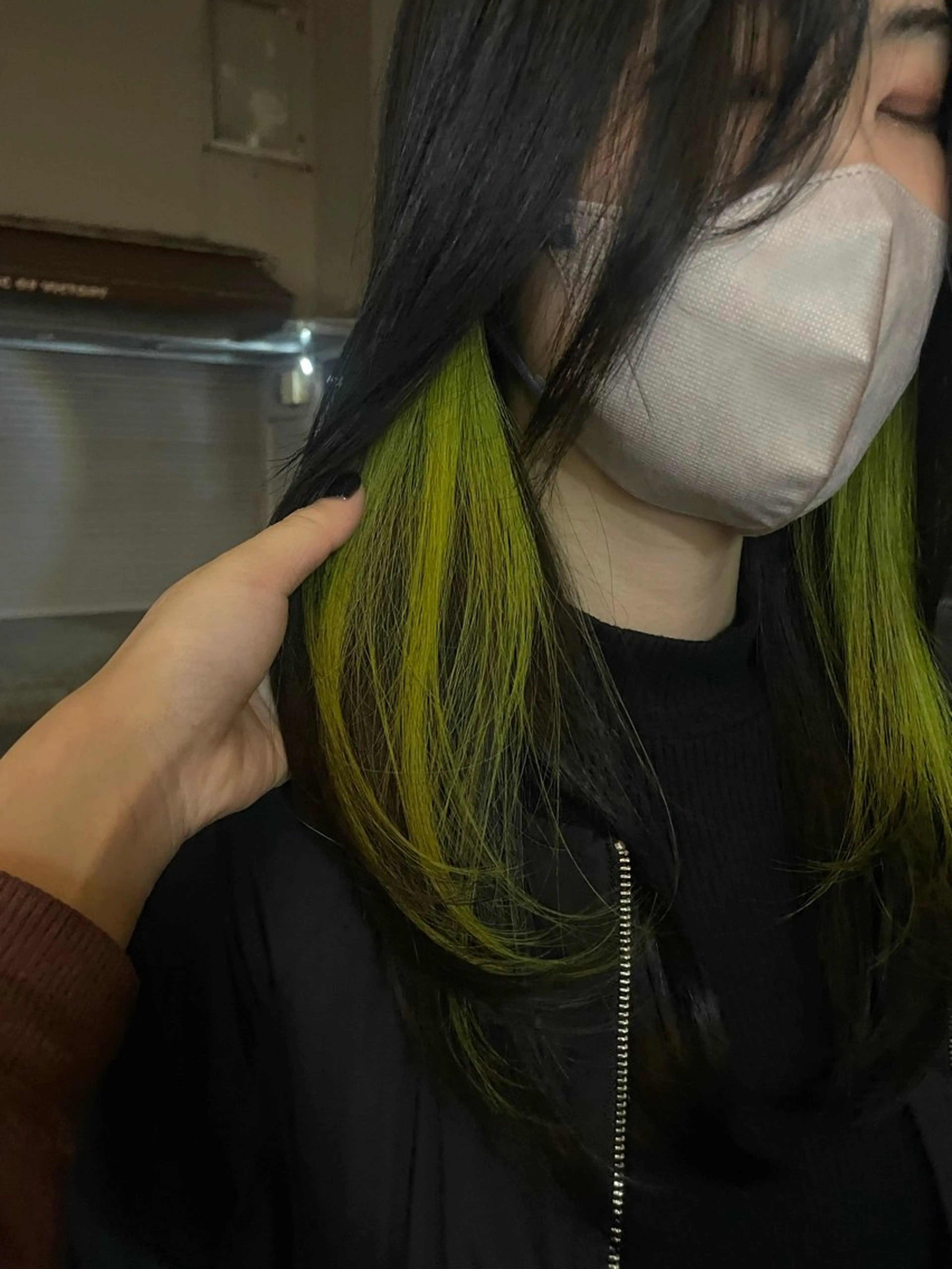 セミロング カラー ブリーチ ヘアカラー リカ/ハイトーン ・オリーブ🍀のヘアスタイル