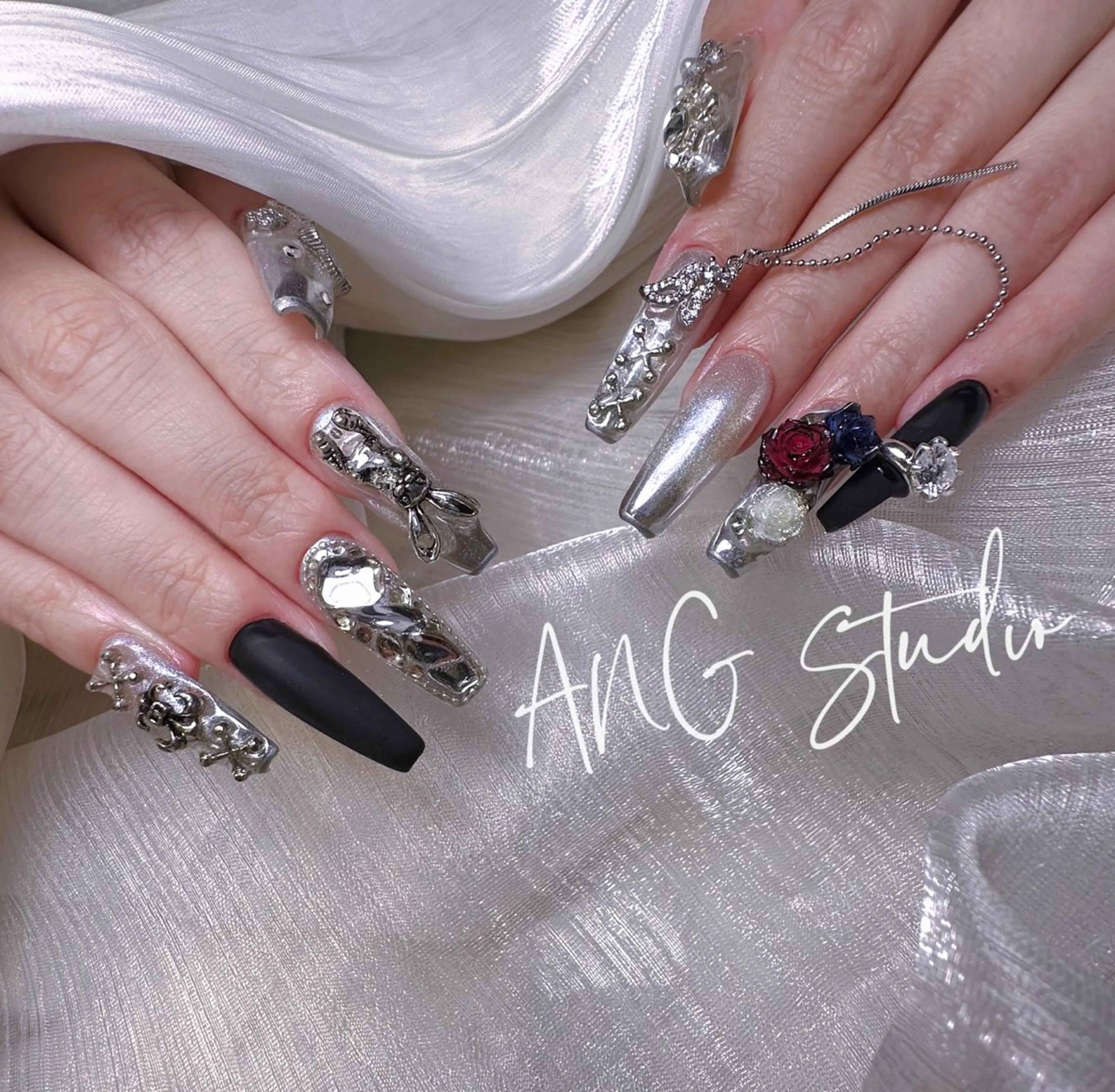 ネイル ハンドネイル ハンドケア ANG Studioのネイルデザイン