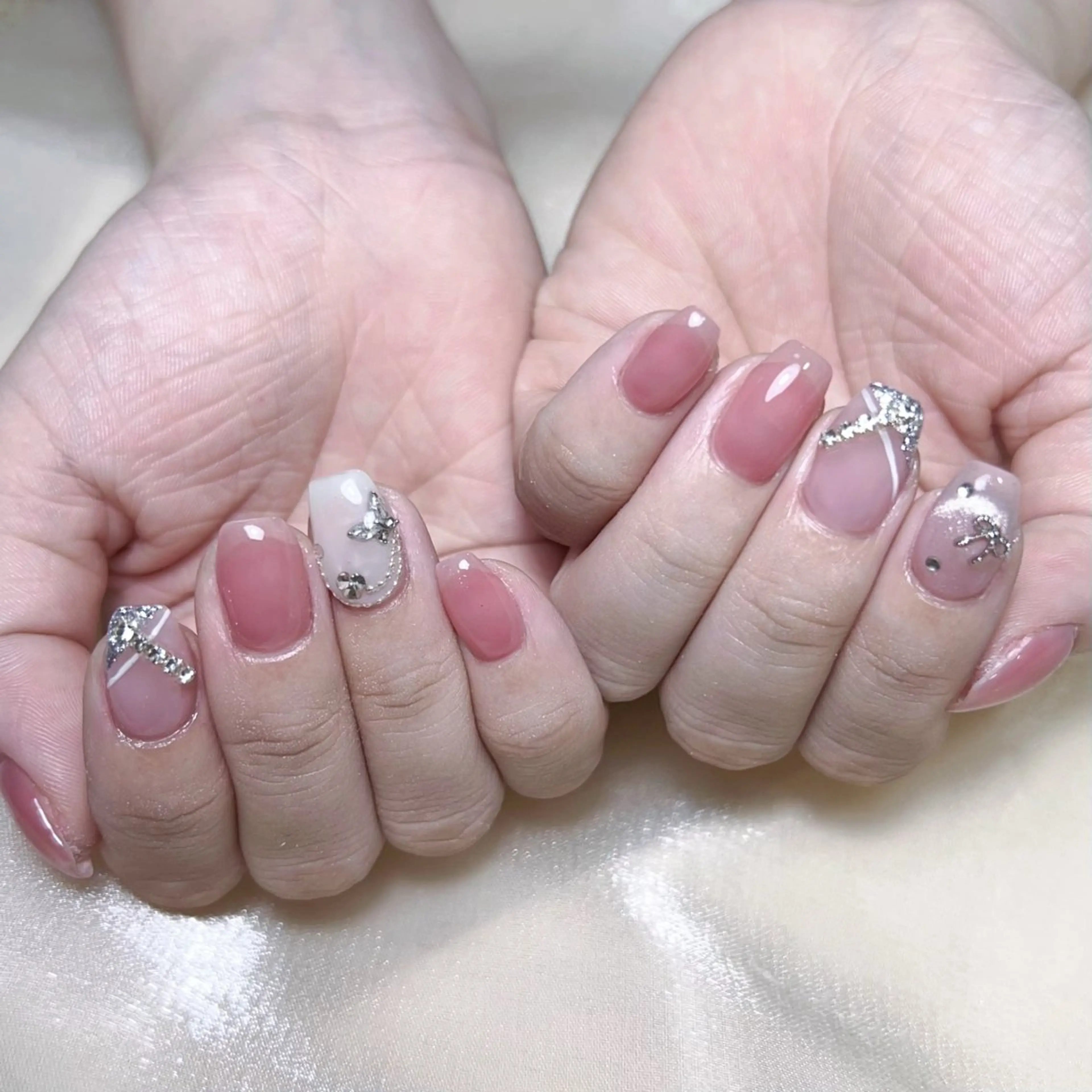 メンズ ネイル メンズ韓国風 アートネイル オーロラネイル ガーリー キラキラネイル ハンドネイル Nail salon 木にいるのネイルデザイン