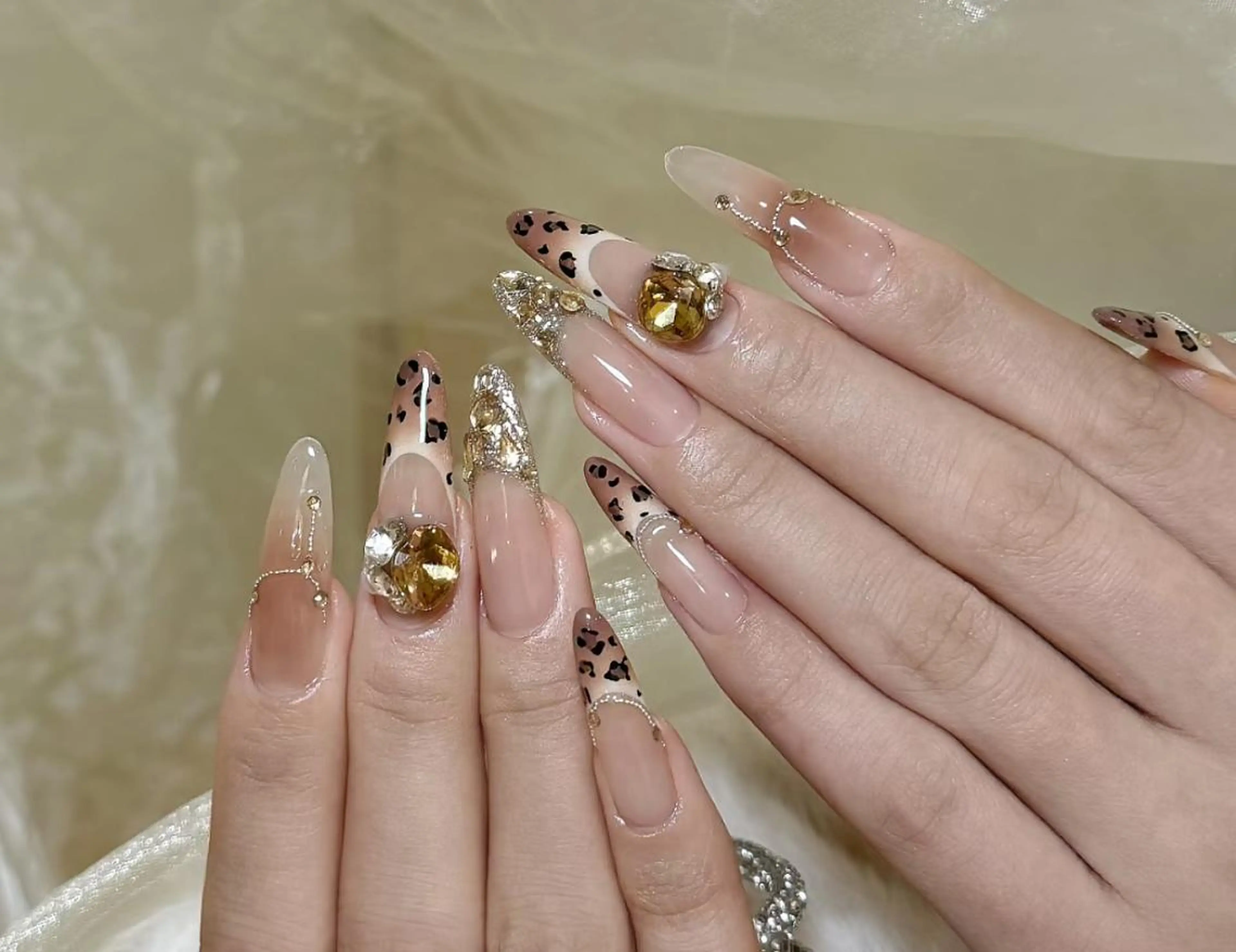 ネイル ハンドネイル ハンドケア 🍑 momo_nailのネイルデザイン