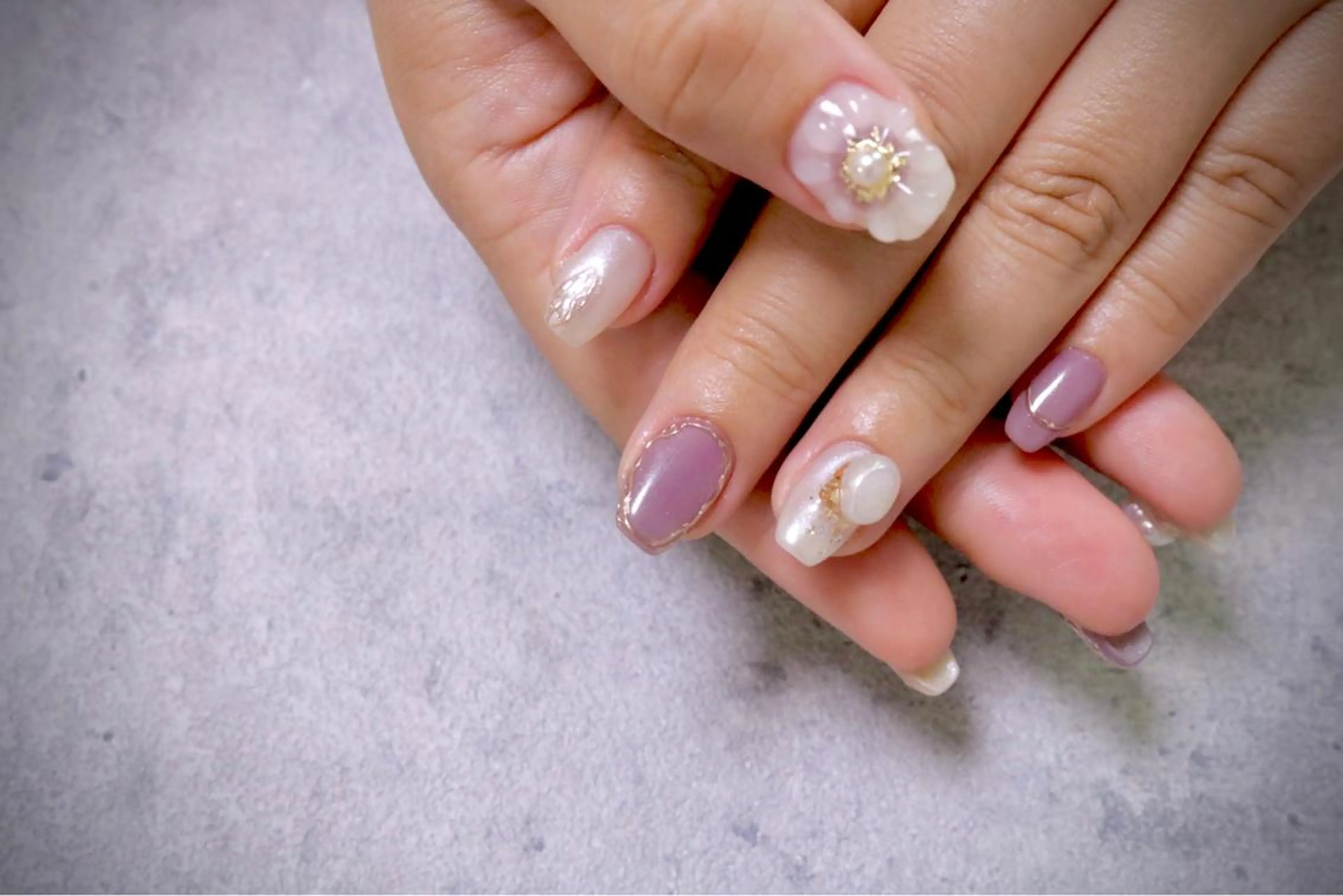 ネイル オーロラネイル カジュアル フラッシュネイル ジェルネイル ラメ(グリッター) ハンドネイル MH Nailのネイルデザイン