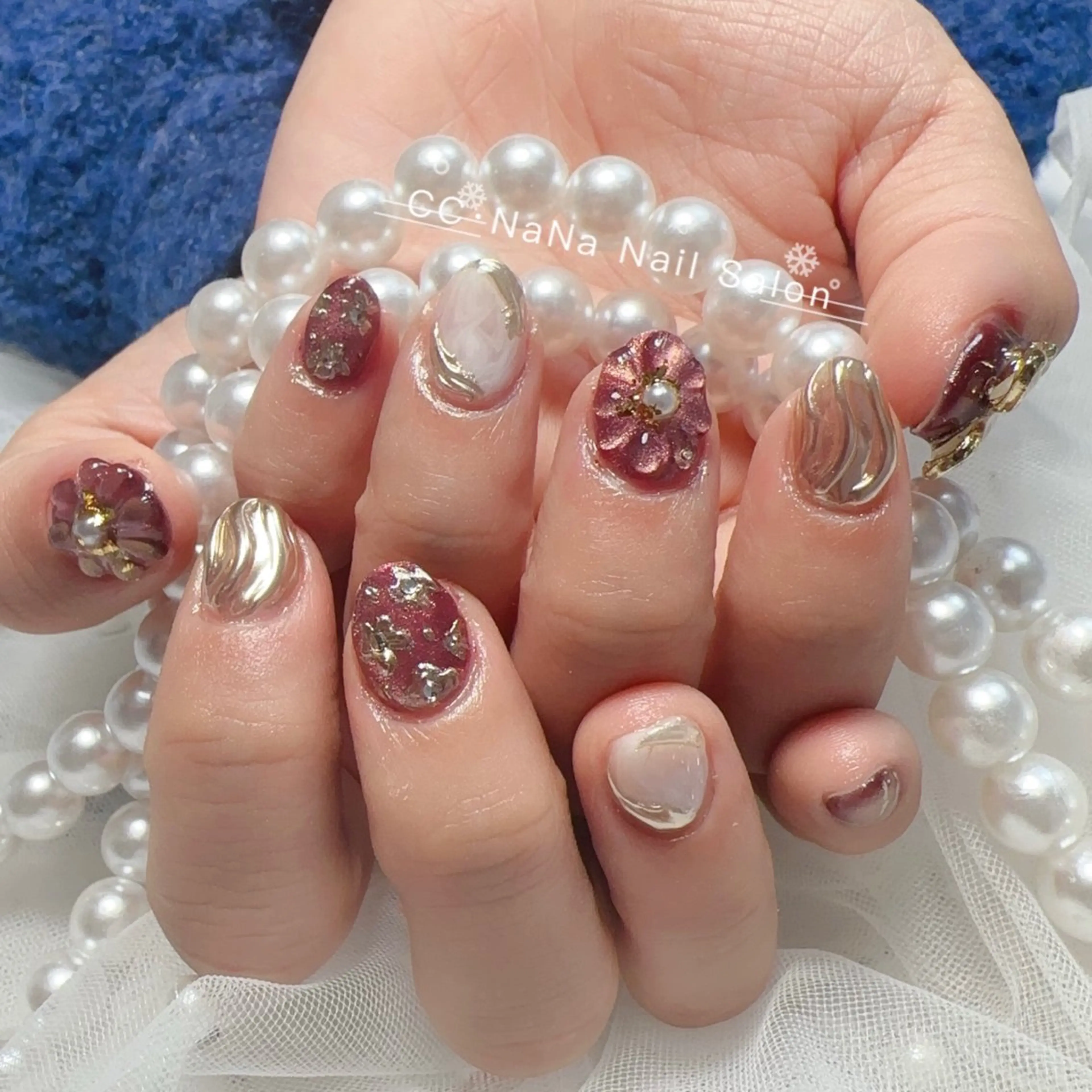 ネイル チークネイル フラッシュネイル ハート キラキラネイル 韓国ネイル ハンドネイル CC  NaNa ワンホンネイル🌙Nのネイルデザイン