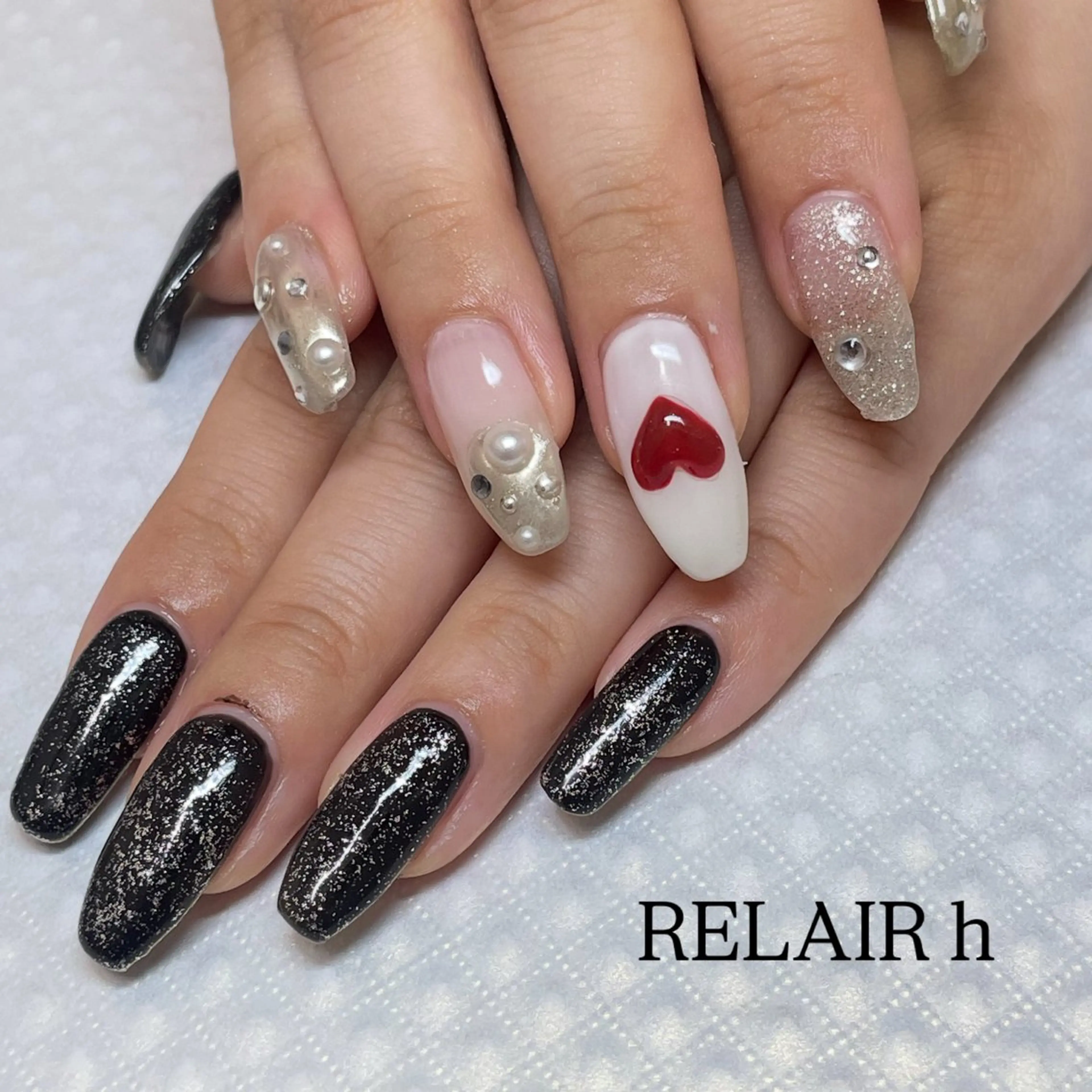 ネイル RELAIR h所属・西村 彩音のネイルデザイン