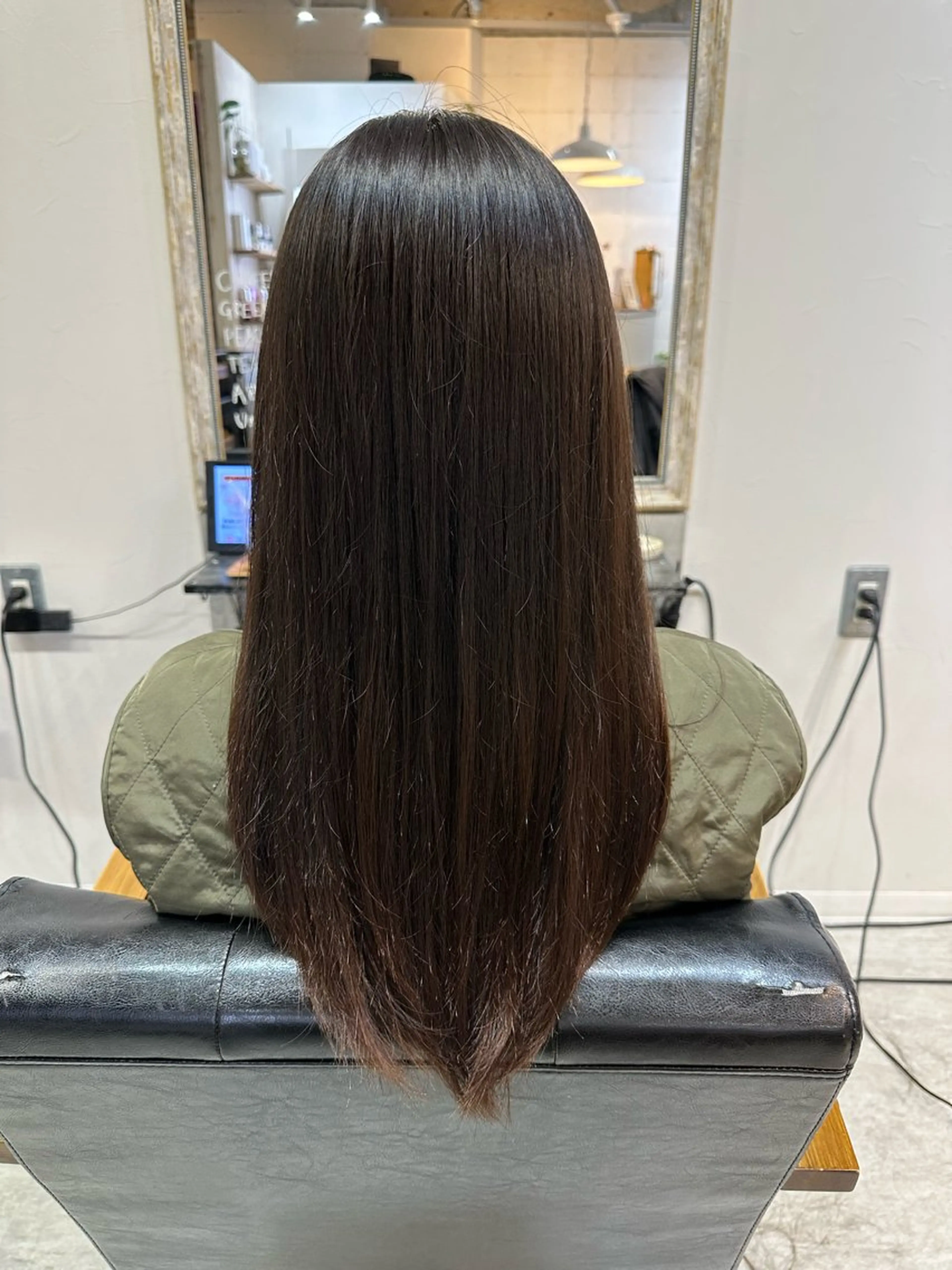 セミロング カラー ヘアカラー kaminote所属・福西 晃希のヘアスタイル