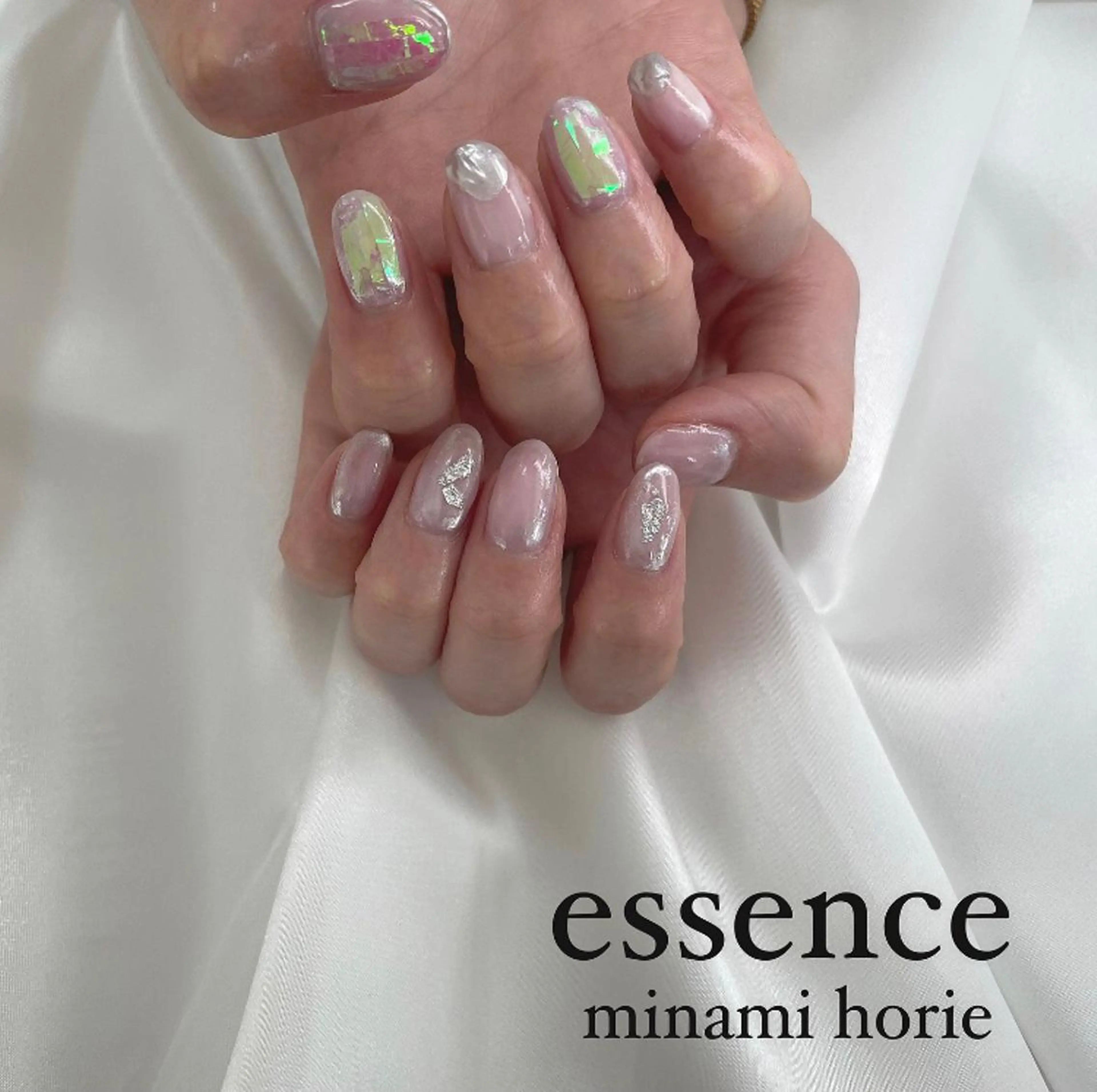 ネイル essence所属・pétit maakoのネイルデザイン