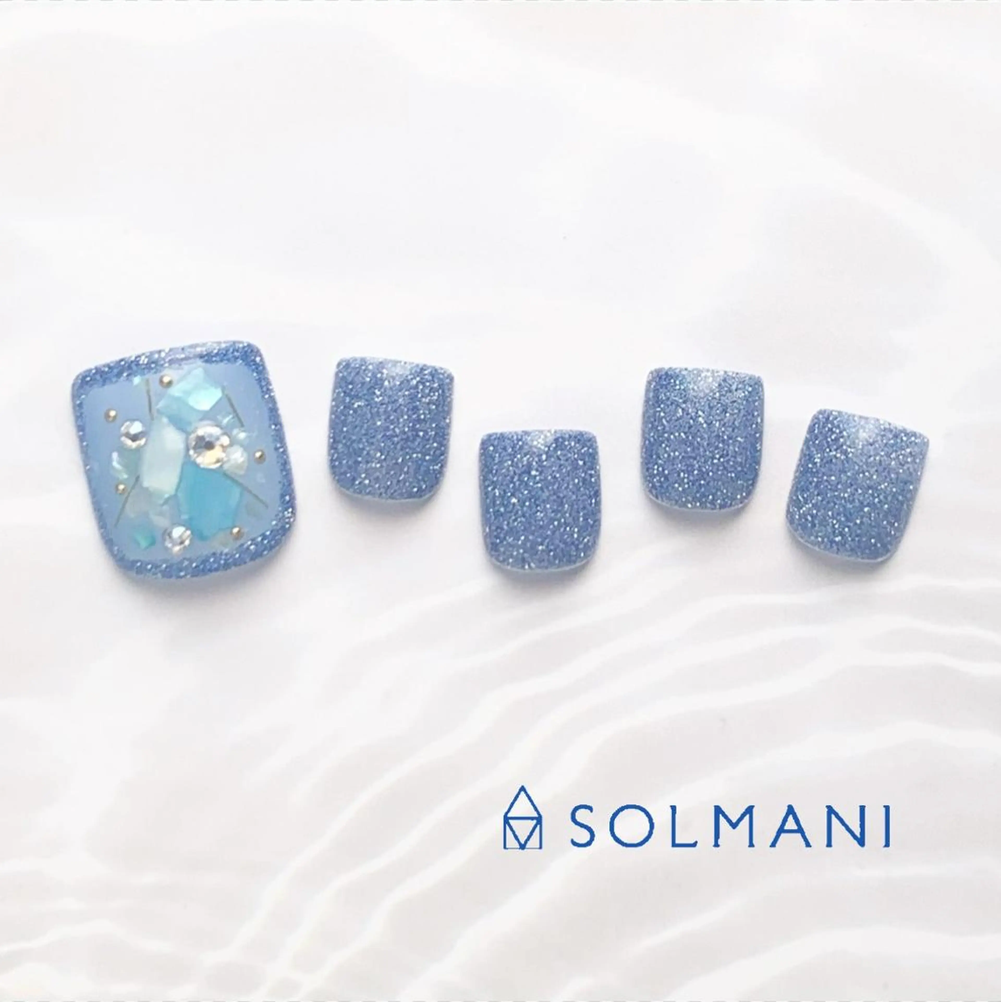 ネイル フラッシュネイル フットネイル ラメ(グリッター) SOLMANI 予約担当のネイルデザイン