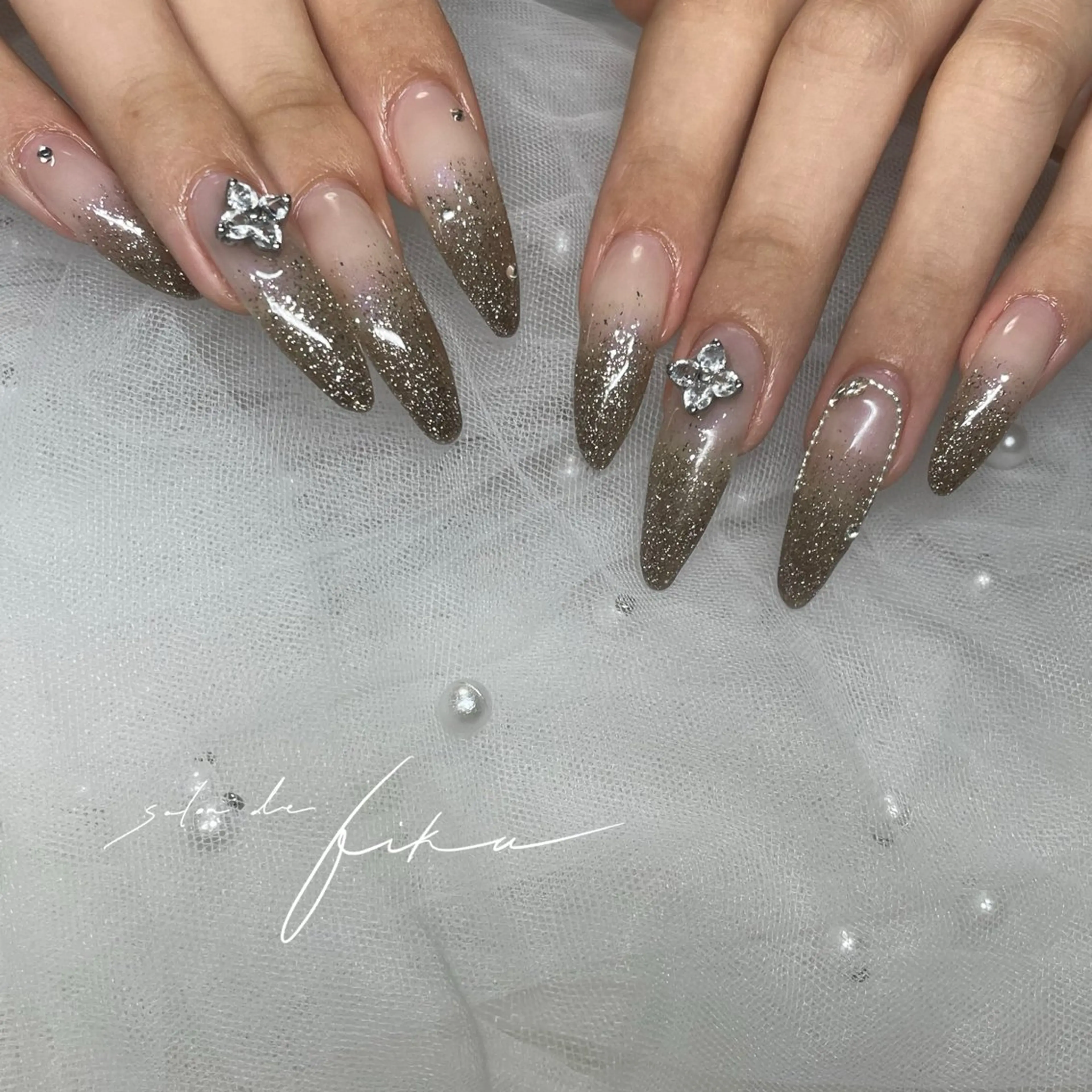 【平日限定＊長さ出し10本＋お任せワンホンコース】の写真