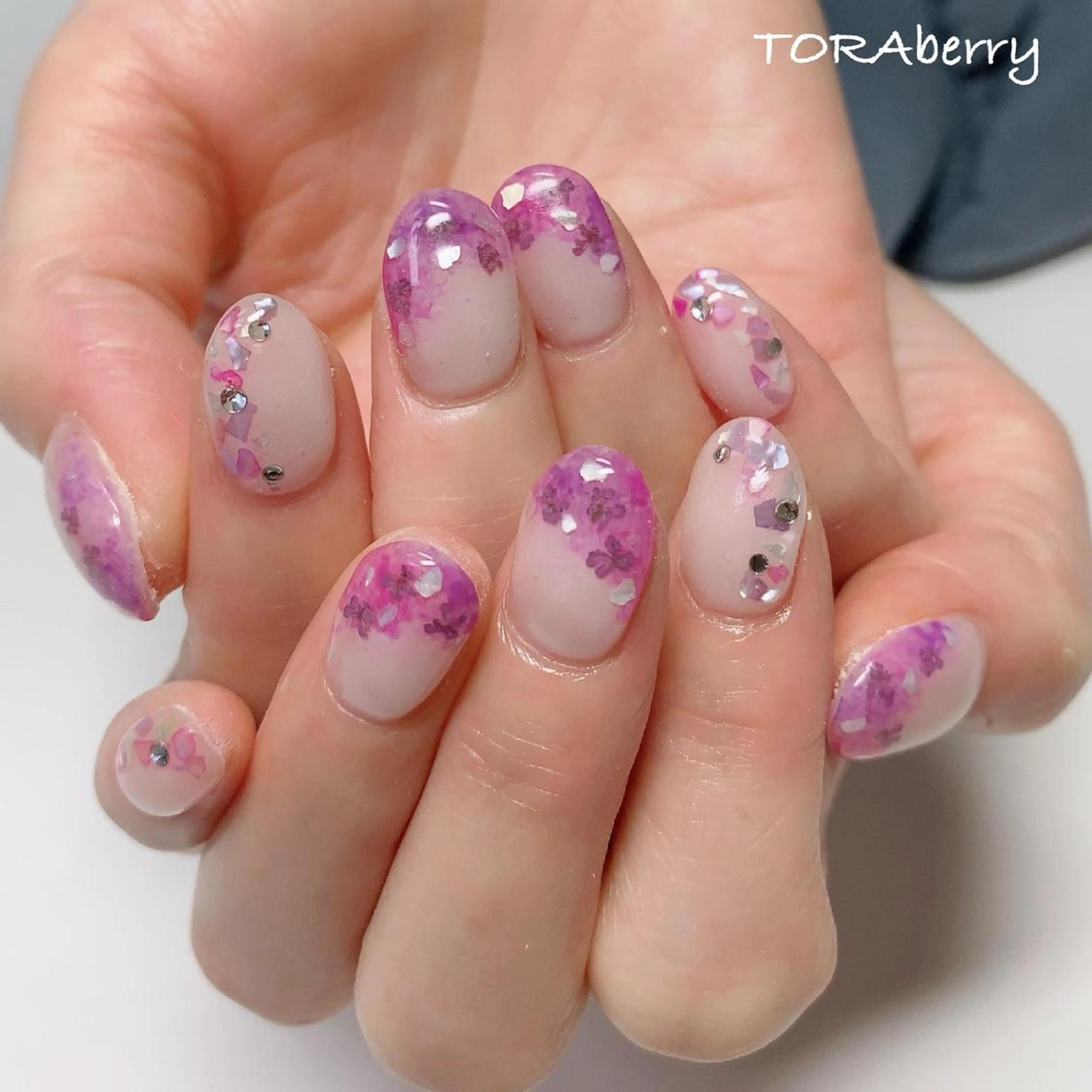 ネイル ハンドネイル ネイリスト なつみのネイルデザイン