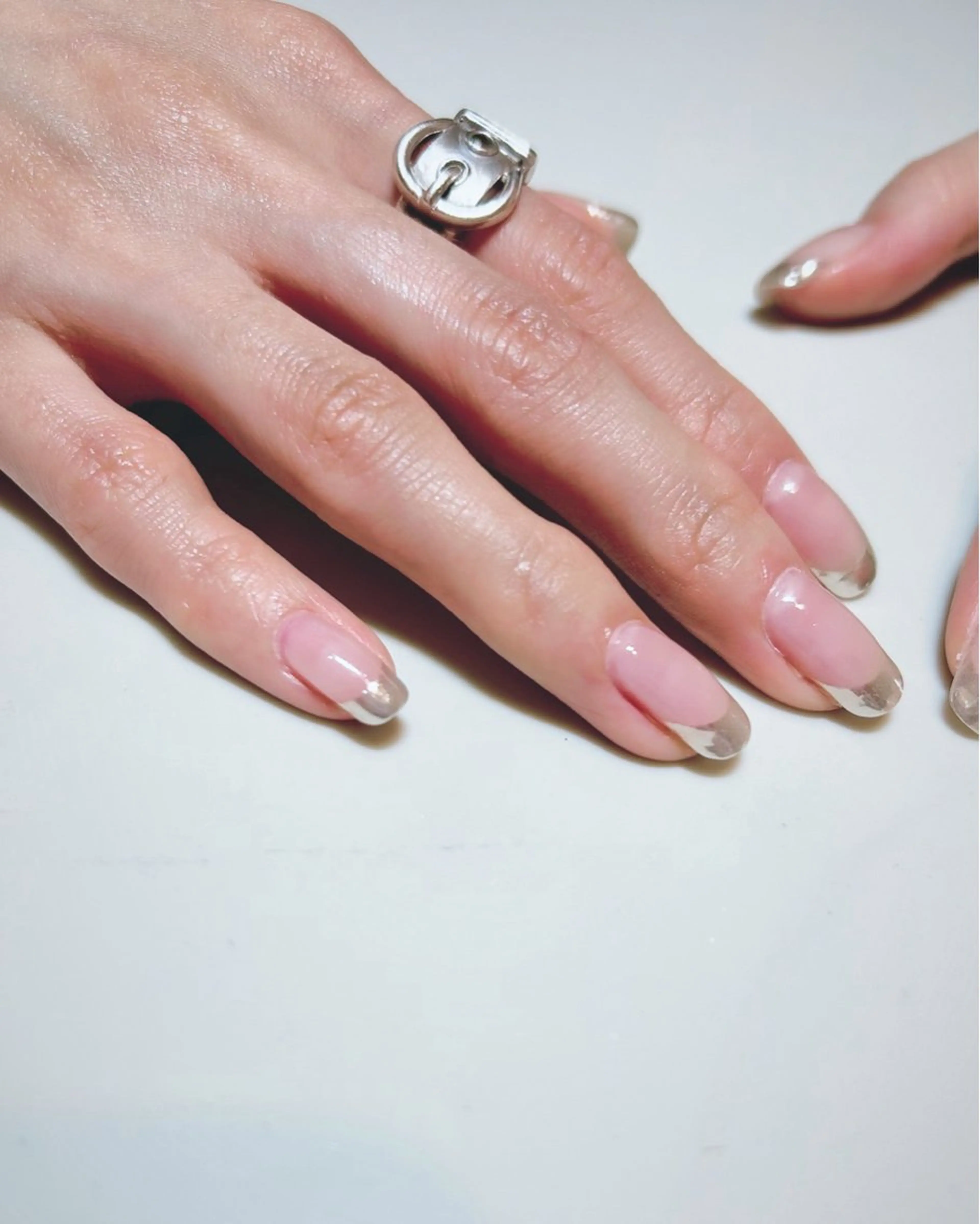 ネイル フレンチネイル ミラーネイル ハンドネイル ネイルパレス所属・ネイルパレス【デザ イン/恵比寿】のネイルデザイン