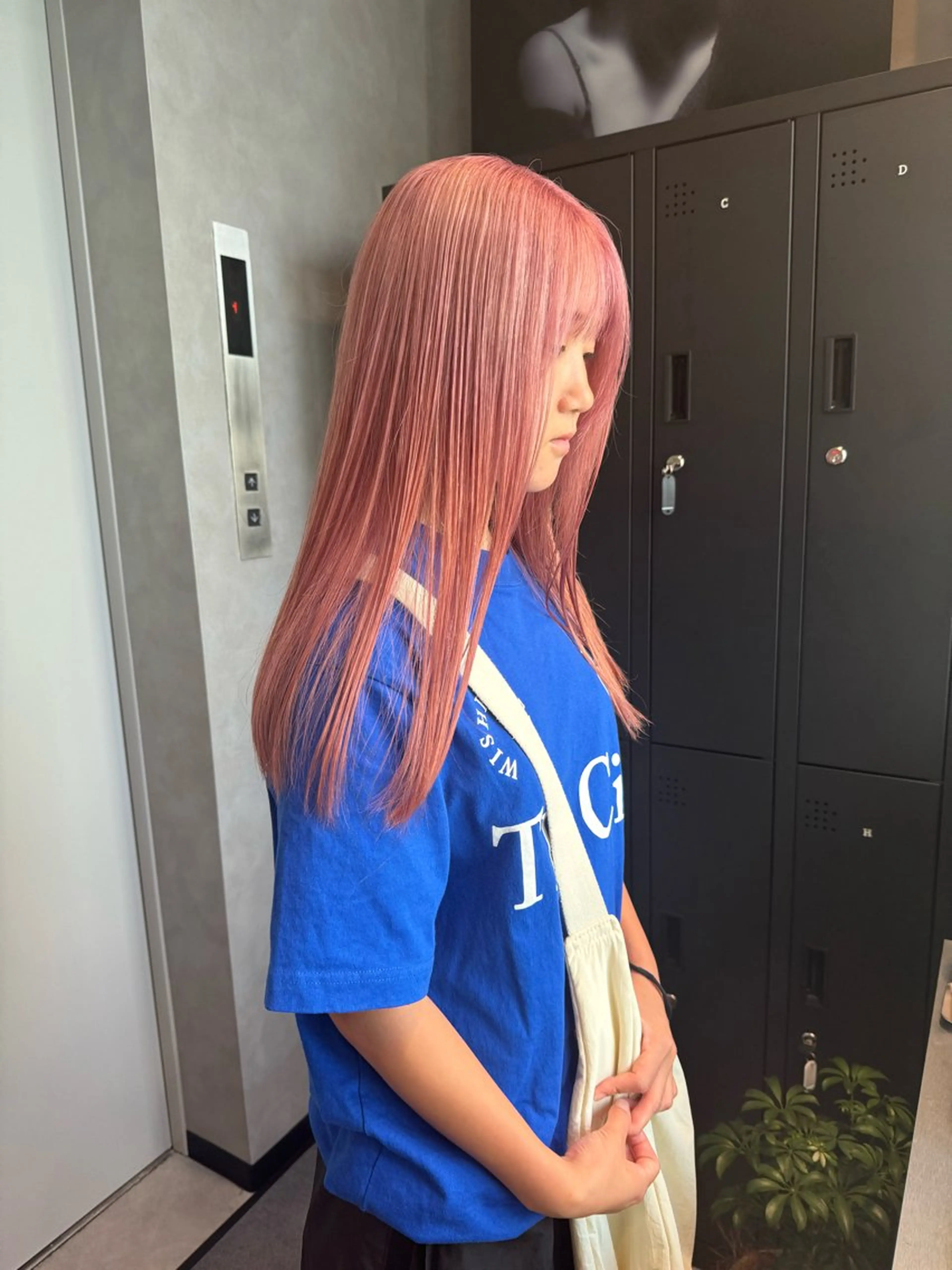 ロング カット ヘアカラー トリートメント BUCKS所属・坂谷 BUCKS/縮毛矯正のヘアスタイル