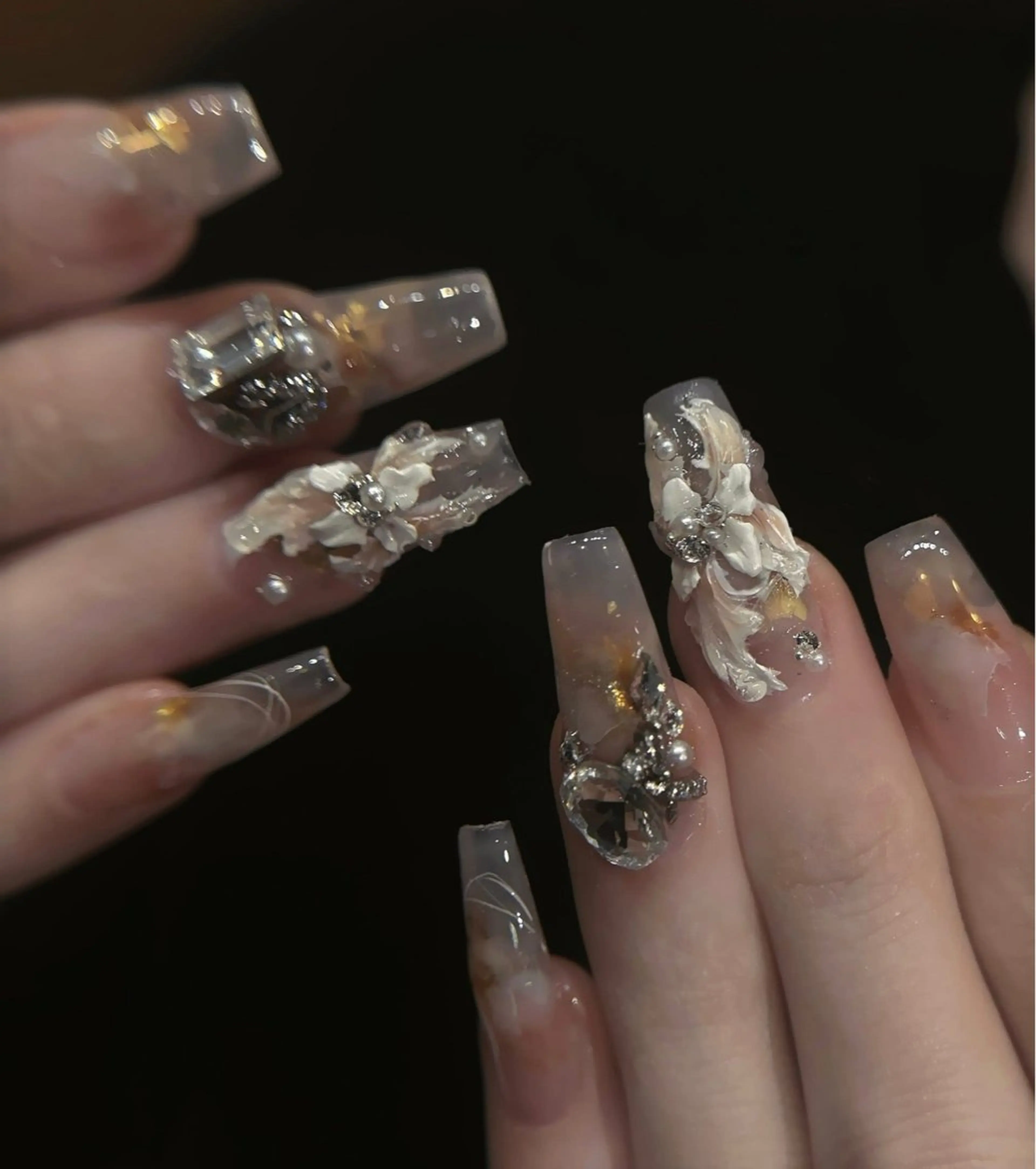 ネイル チークネイル フレンチネイル グラデーション キラキラネイル 韓国ネイル ハンドネイル Minette nailHuongのネイルデザイン