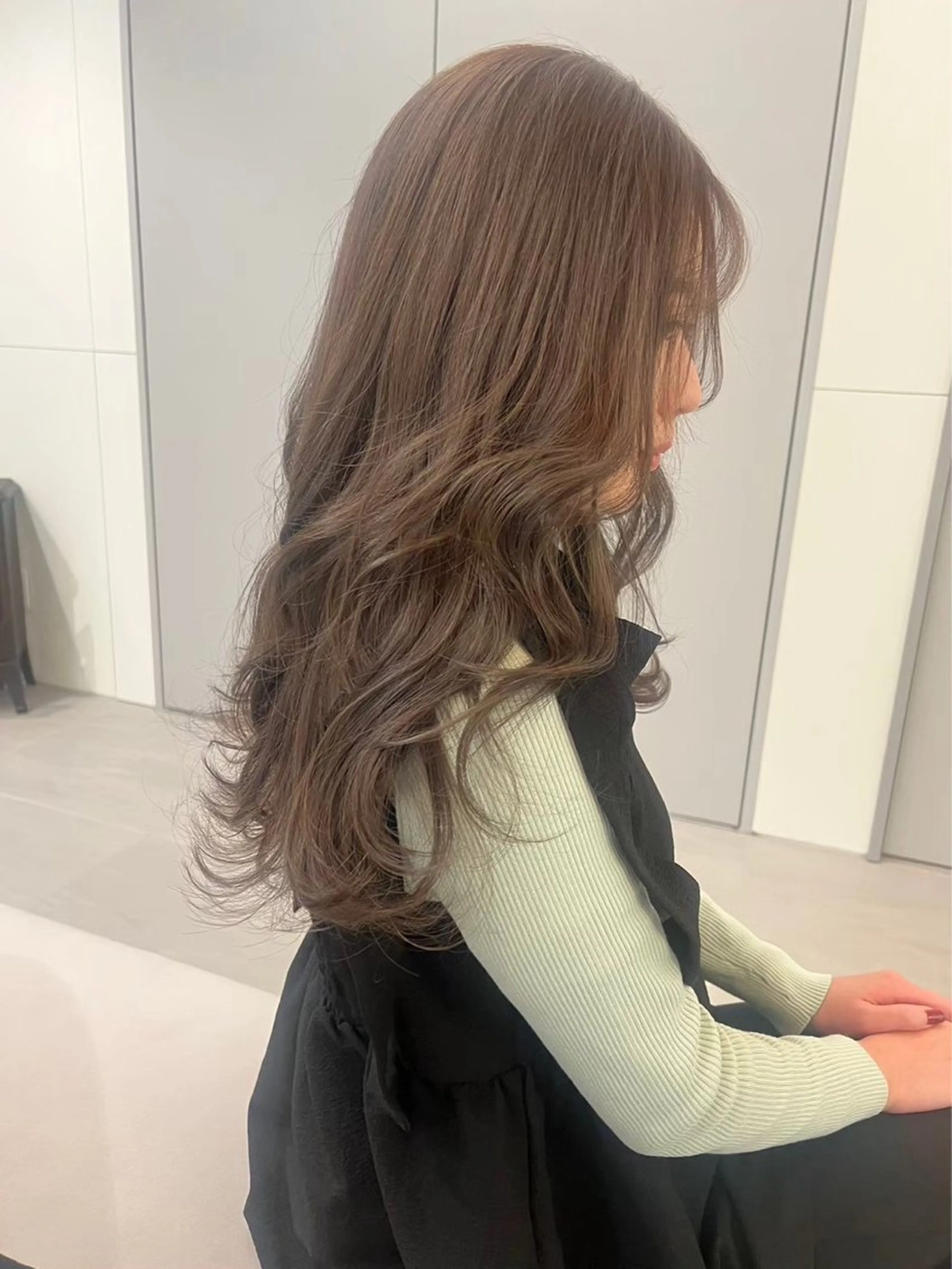 ロング カラー ベージュカラー ブリーチ 高発色ブリーチ/ ハイレイヤー🪽aiのヘアスタイル