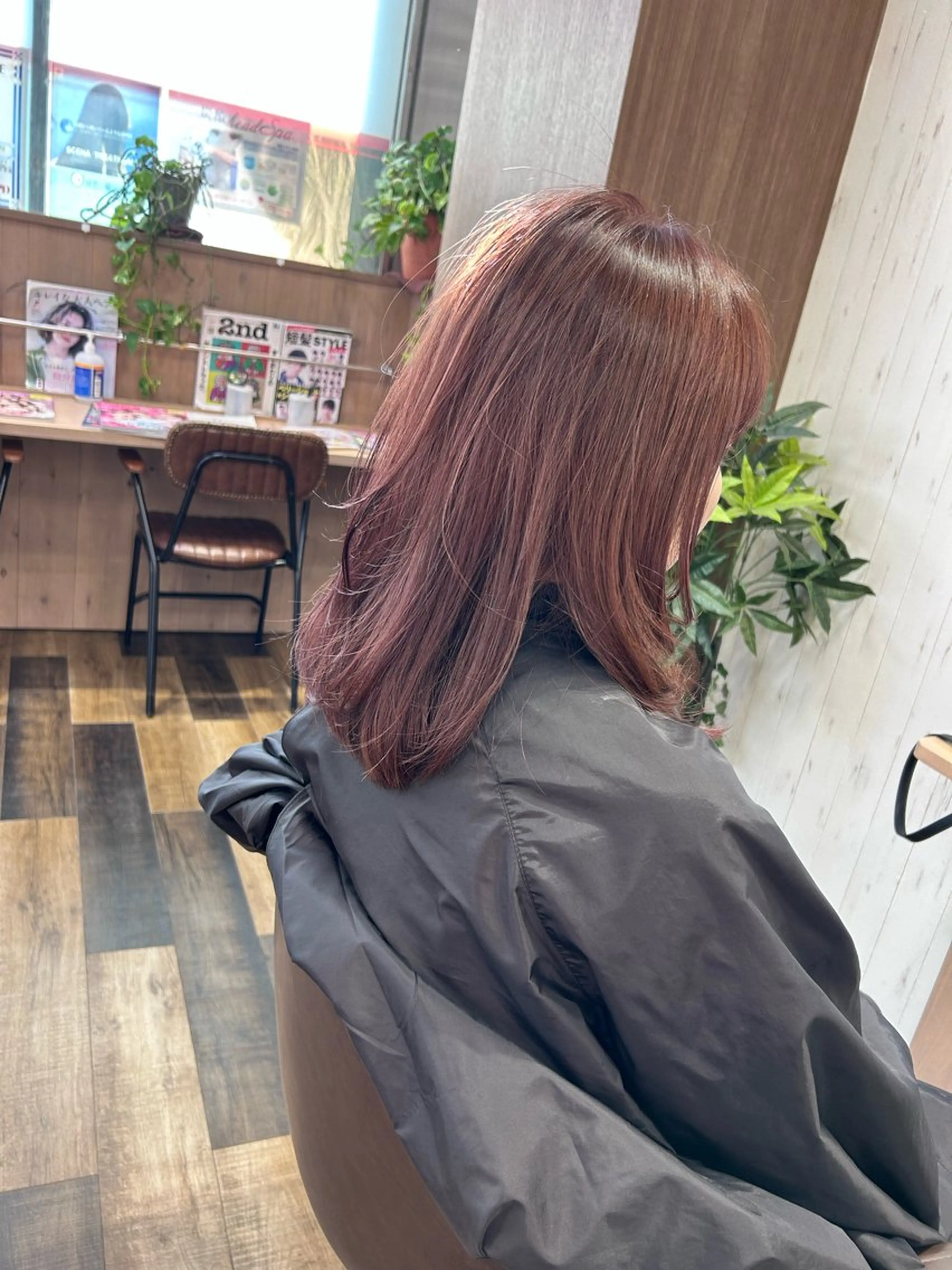 セミロング 外国人風カラー ハイライト 韓国風ヘア レイヤーカット カット ヘアカラー AN'TIA小作所属・AN'TIA小作代表 ⭐︎kazuma⭐︎のヘアスタイル