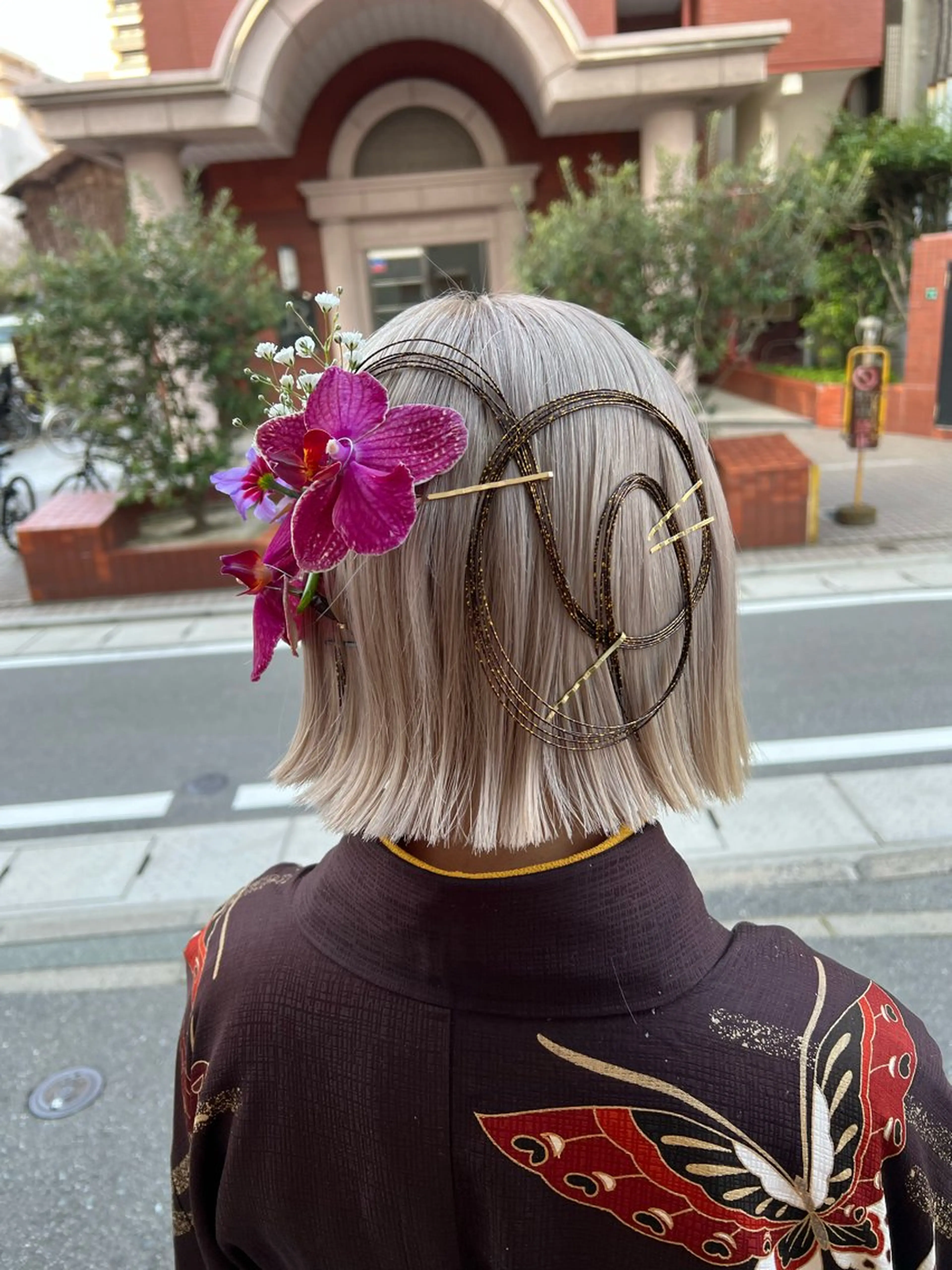 ヘアアレンジ Rio/ヘアセット/ ハイトーンカラーのヘアスタイル