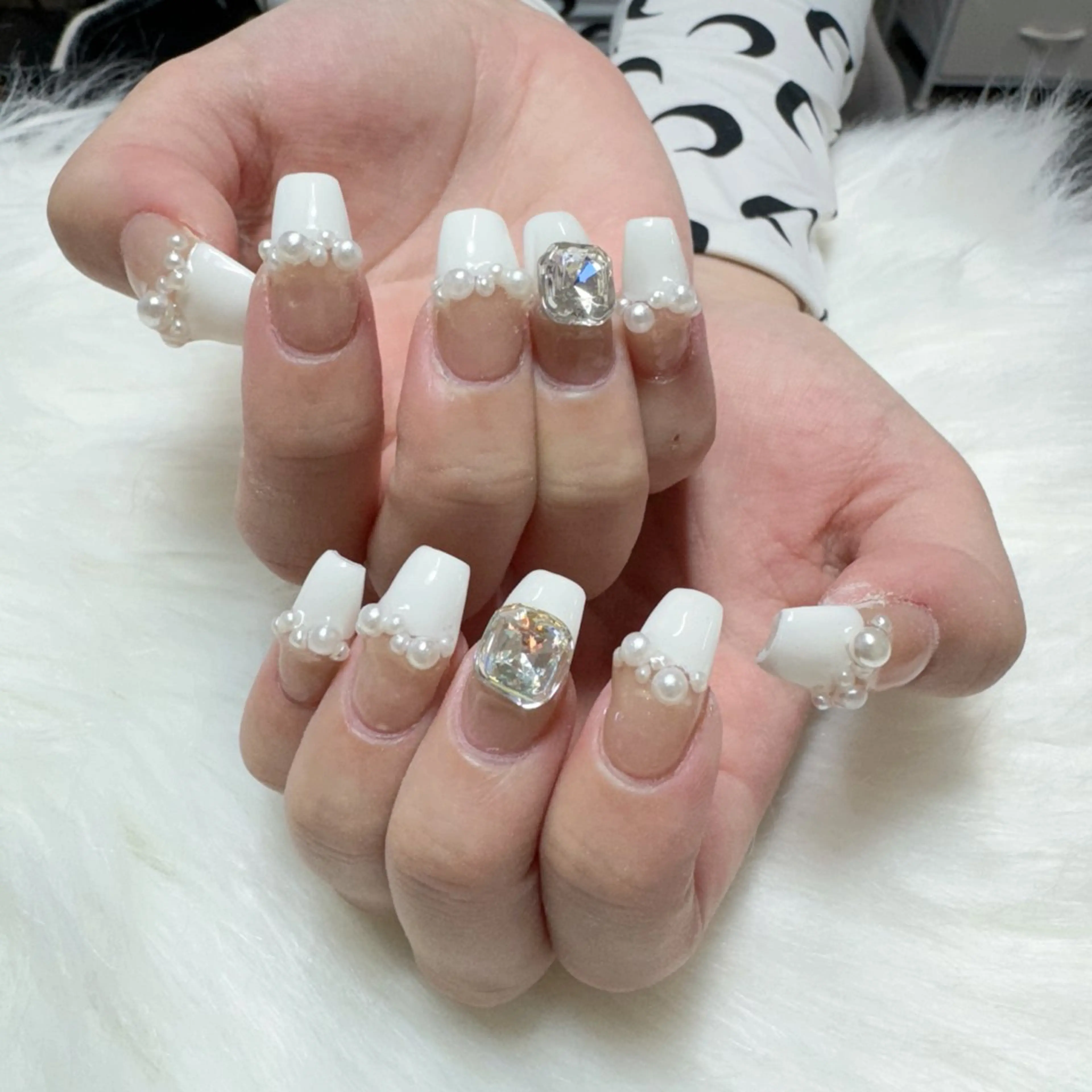 ネイル ハンドネイル 🎀nana🫧 ワンホンネイル🎀のネイルデザイン