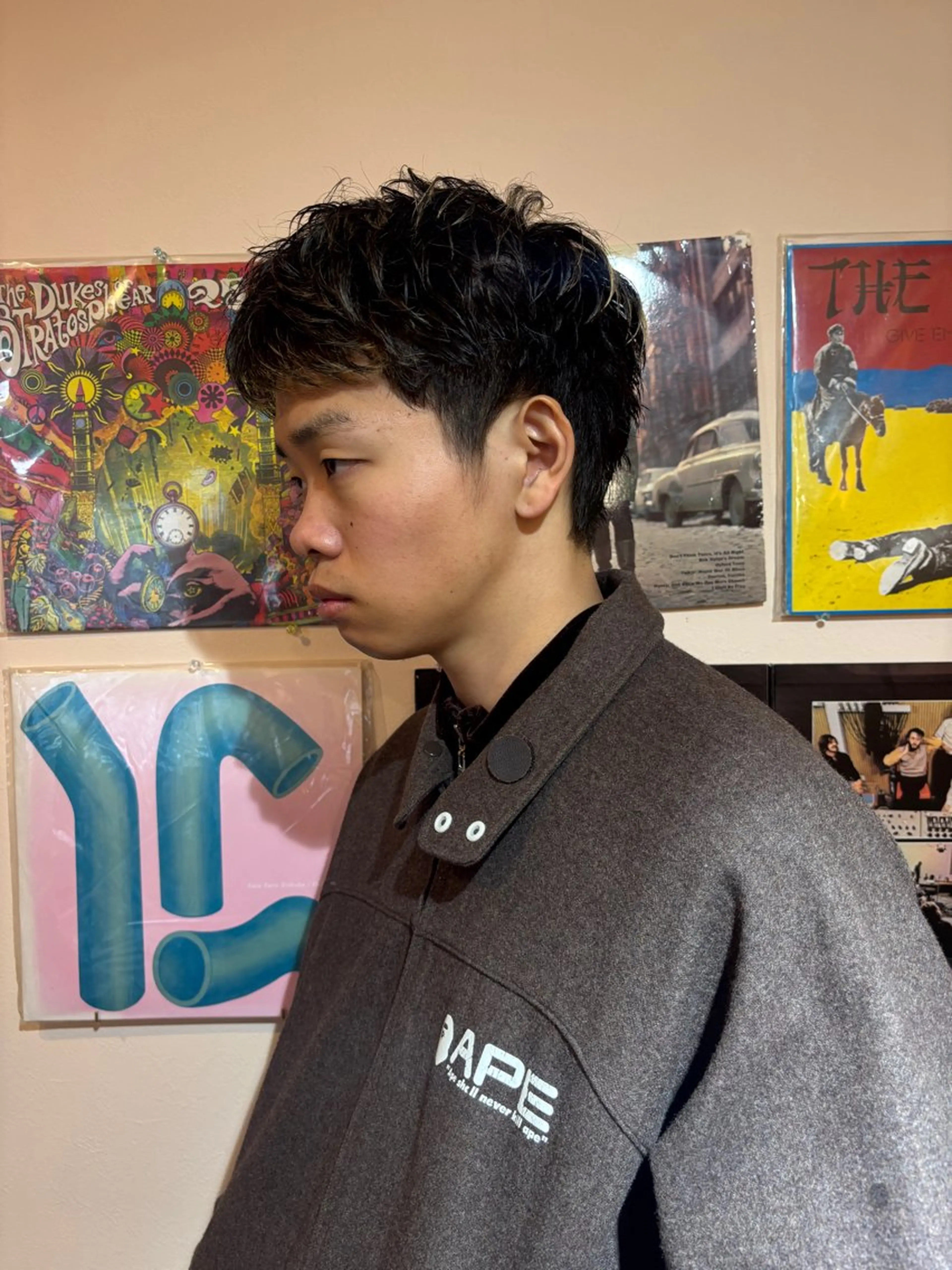 ショート too good所属・gouru 難波美容師のヘアスタイル